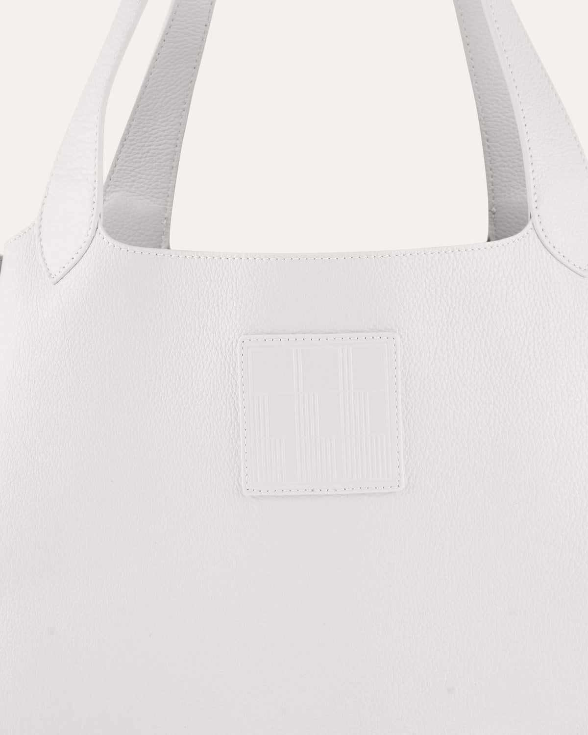 ALPHA TOTE BAG OFF WHITE LEATHER