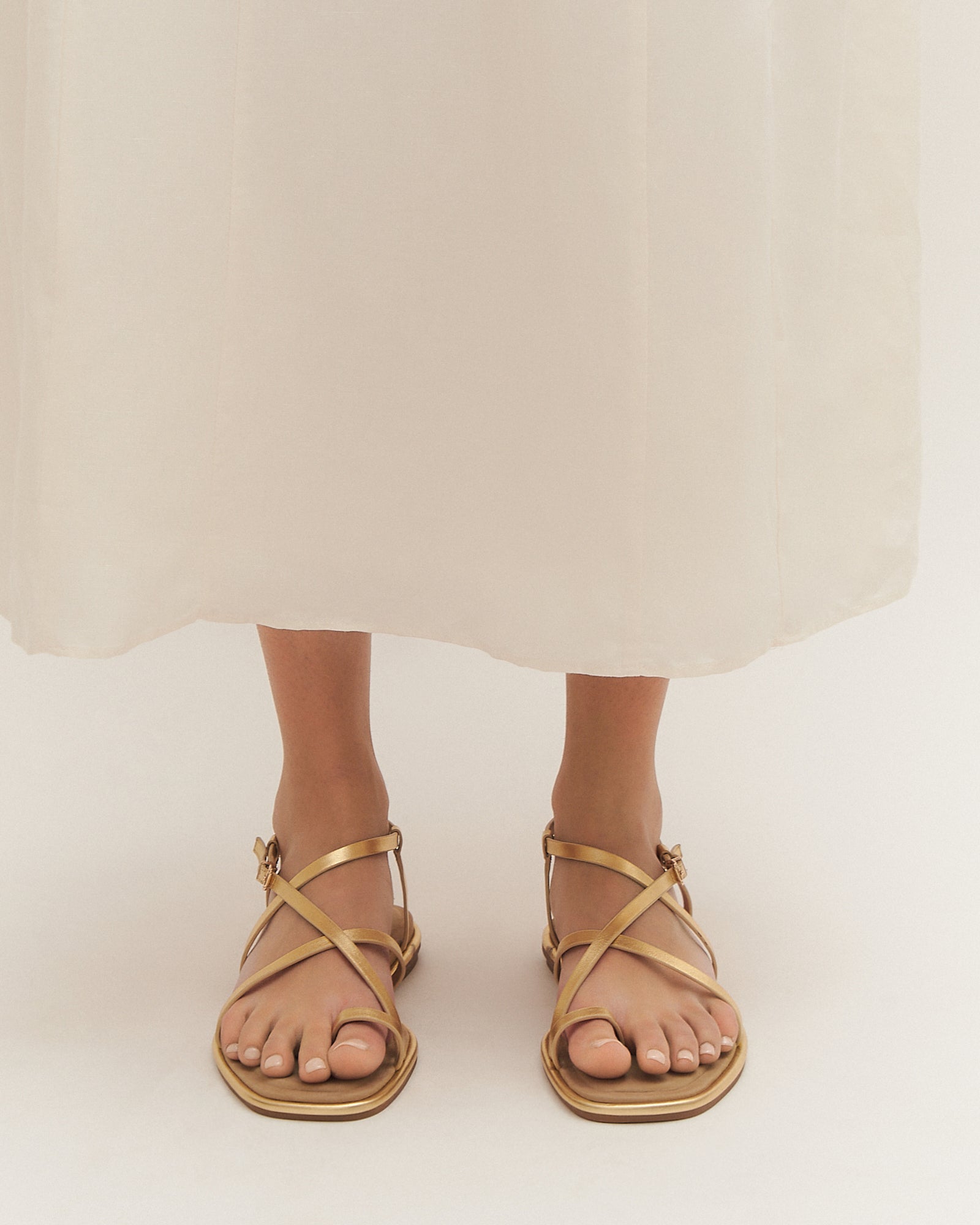 AVEN FLAT SANDALS GOLD LEATHER image