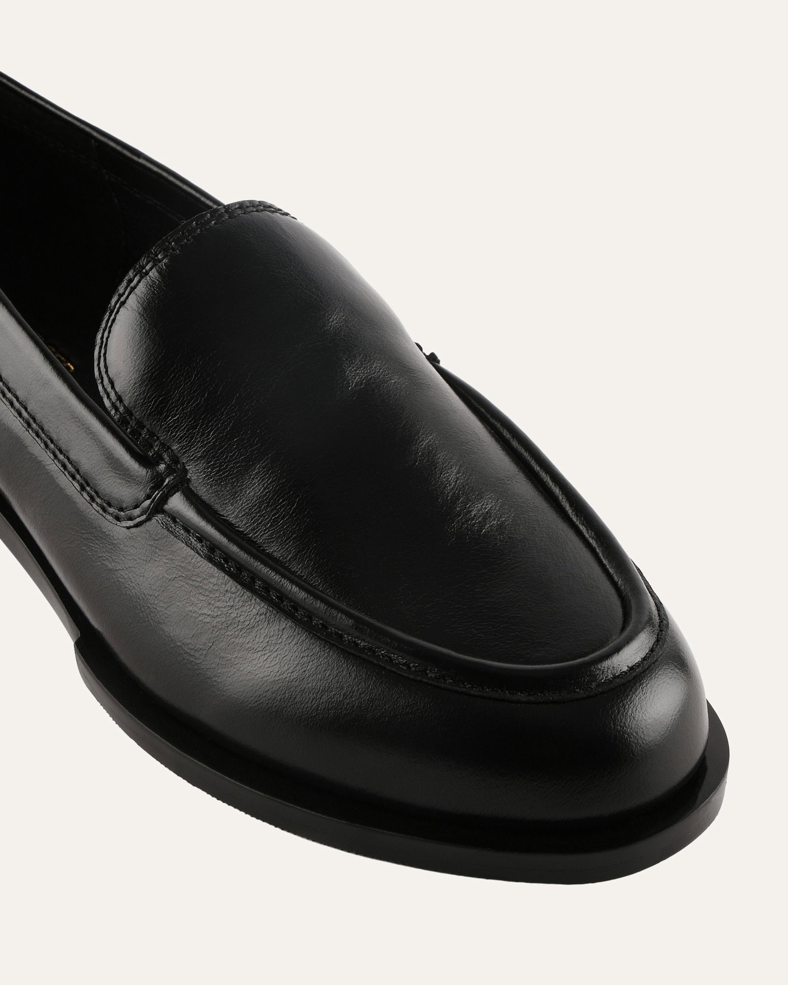 BENNETT LOAFERS BLACK LEATHER image