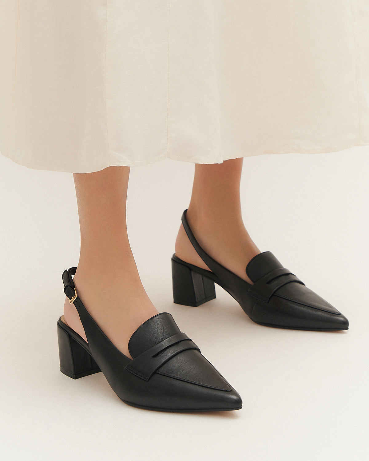 CARLTON LOW HEELS BLACK LEATHER