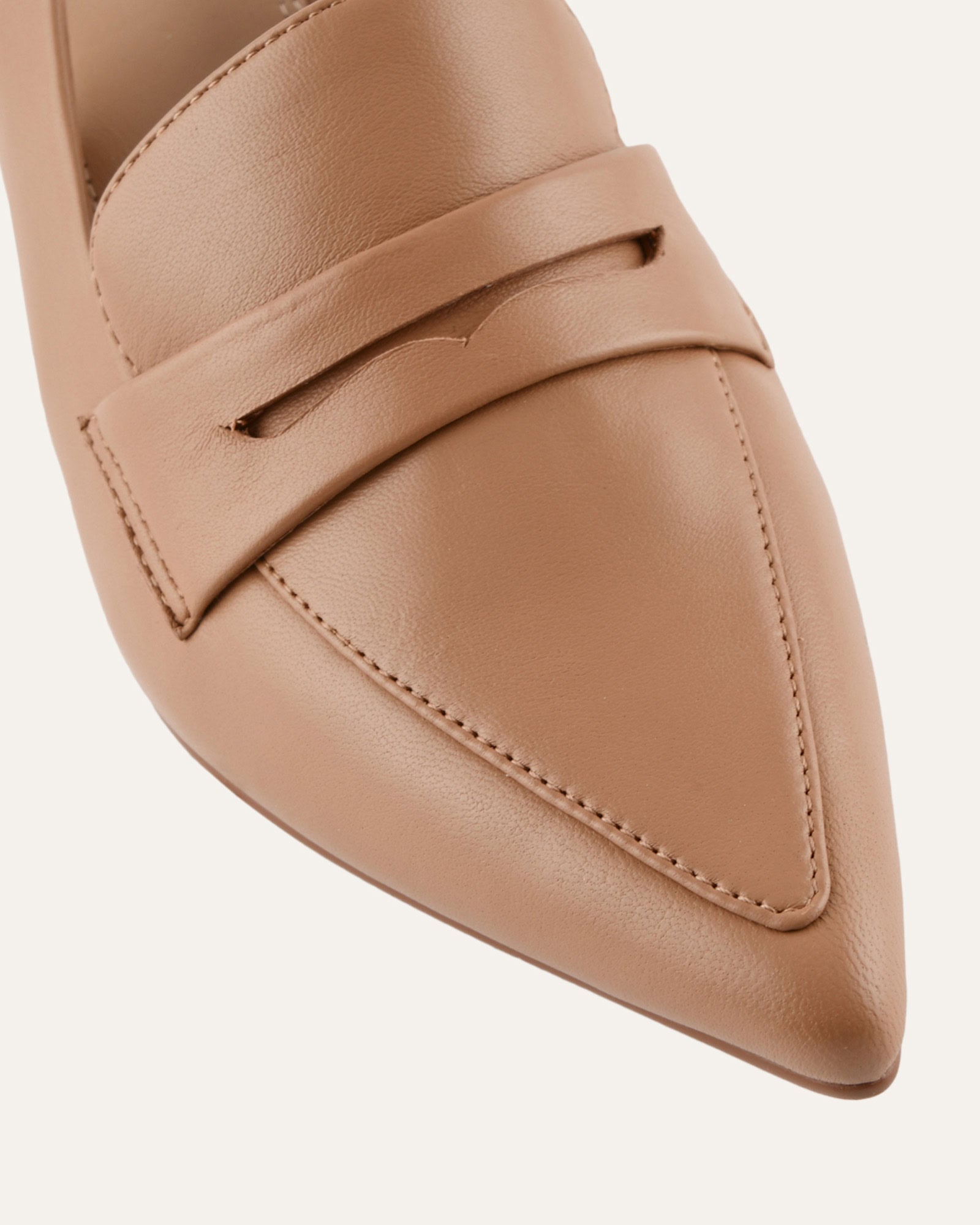 CARLTON LOW HEELS TAN LEATHER image