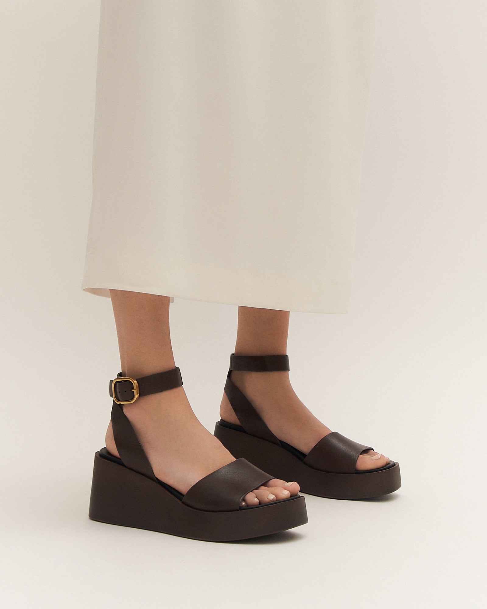 CASSIE MID WEDGE SANDALS CHESTNUT LEATHER image
