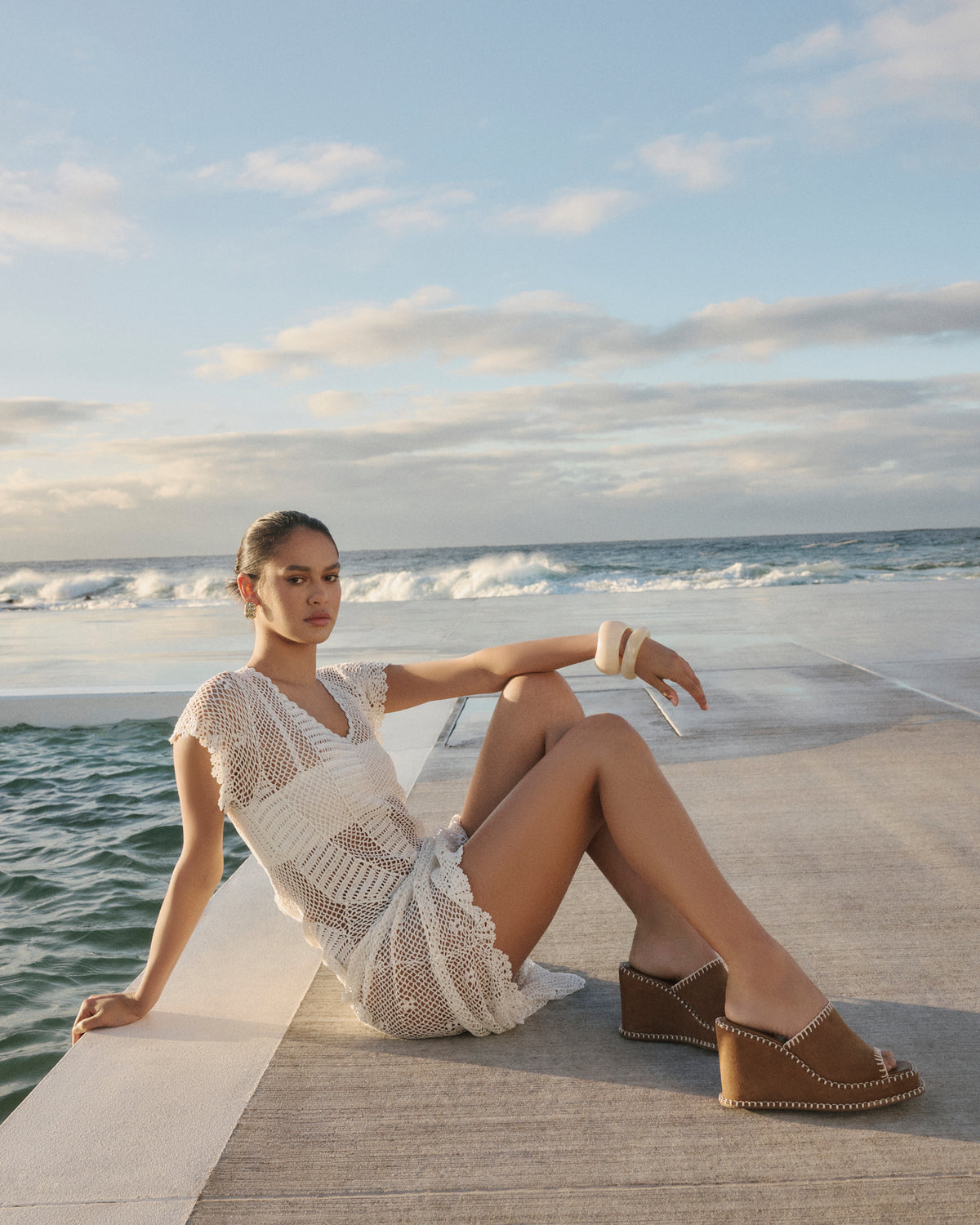 FRANKIE HIGH WEDGE SANDALS BISCUIT SUEDE