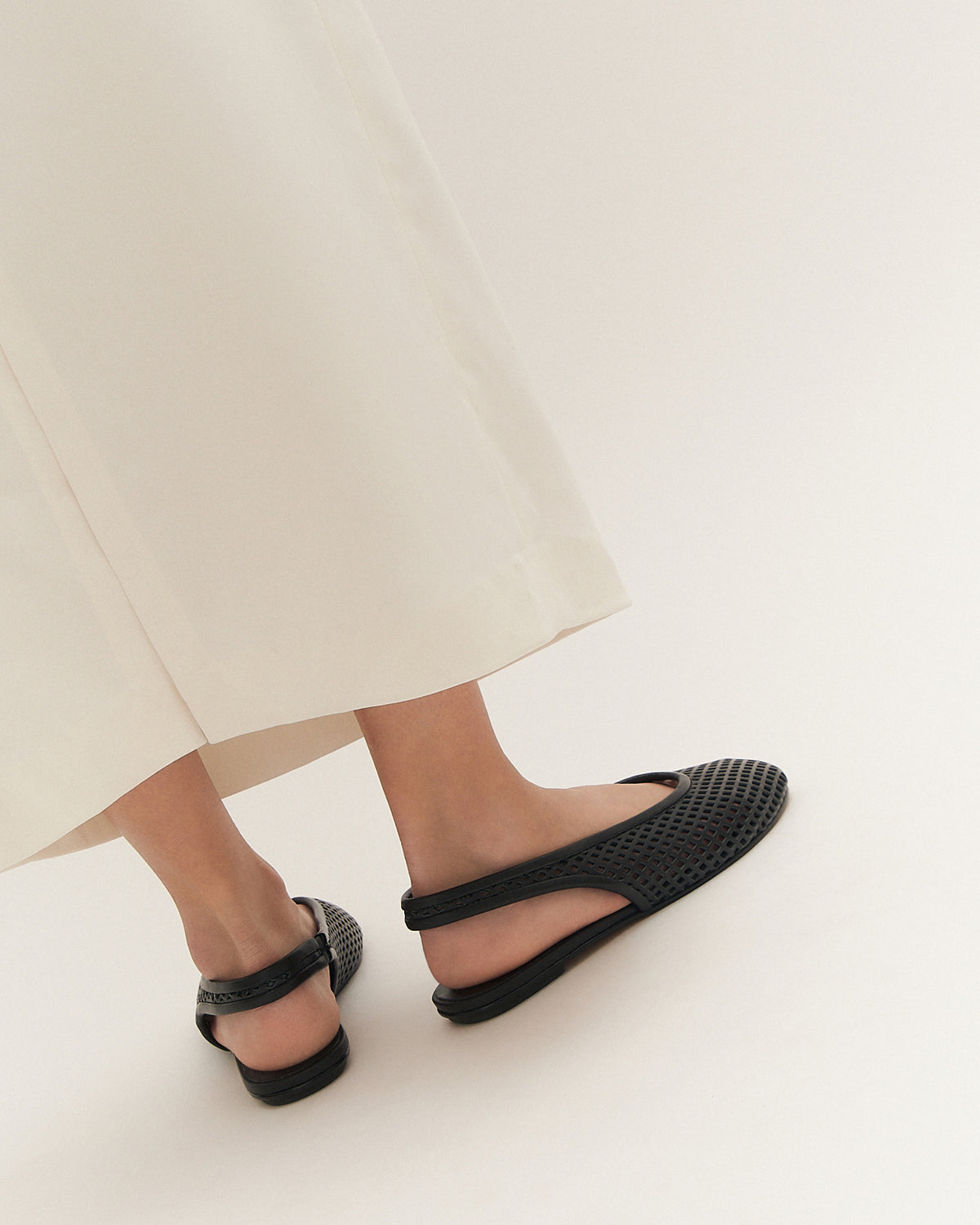 GINKO CASUAL FLATS BLACK LEATHER