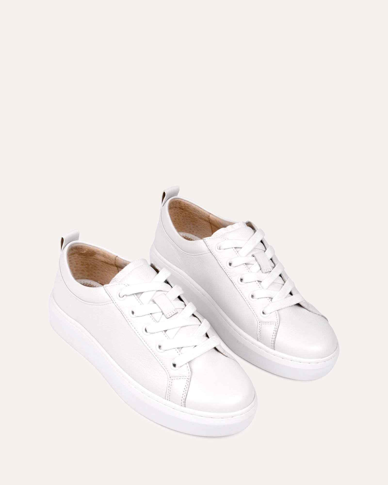 22 Best White Sneakers For Women To Buy In 2024 | Checkout – Best Deals,  Expert Product Reviews & Buying Guides