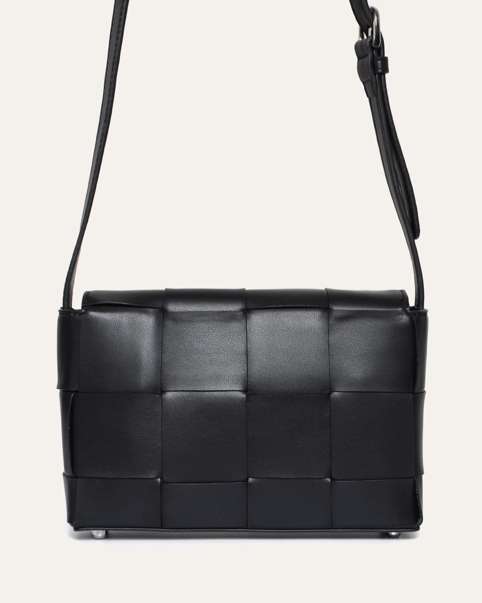 HONEY CROSS BODY BAG BLACK LEATHER image