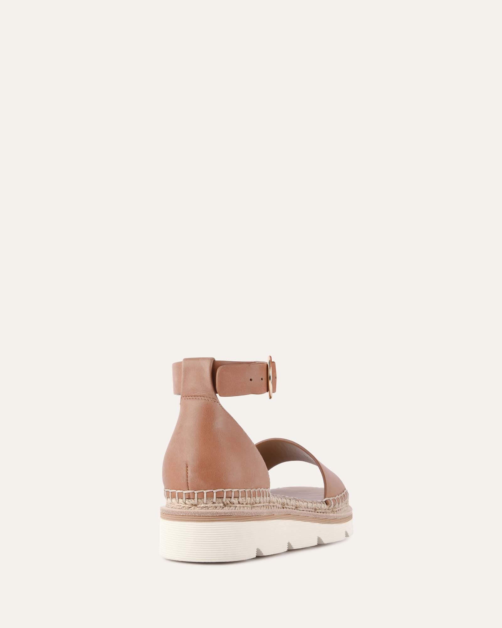 IVY FLAT SANDALS TAN LEATHER image