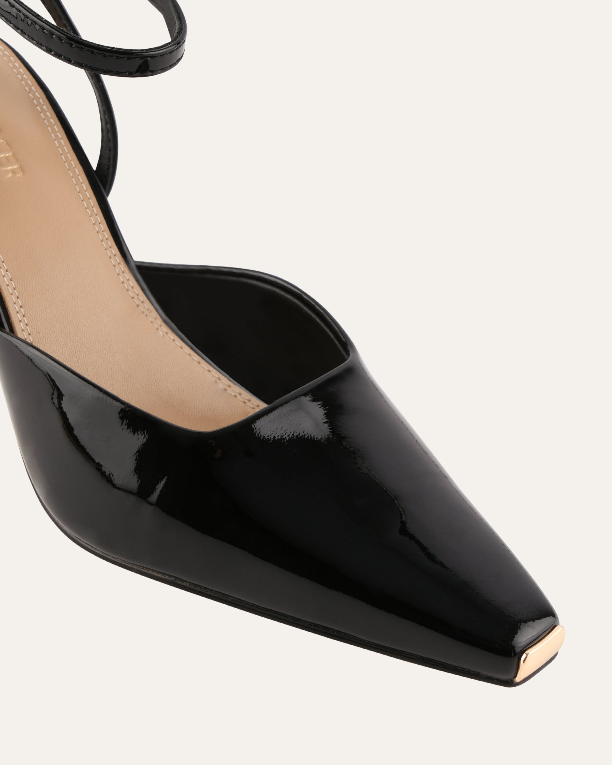 JACQULINE MID HEELS BLACK PATENT image