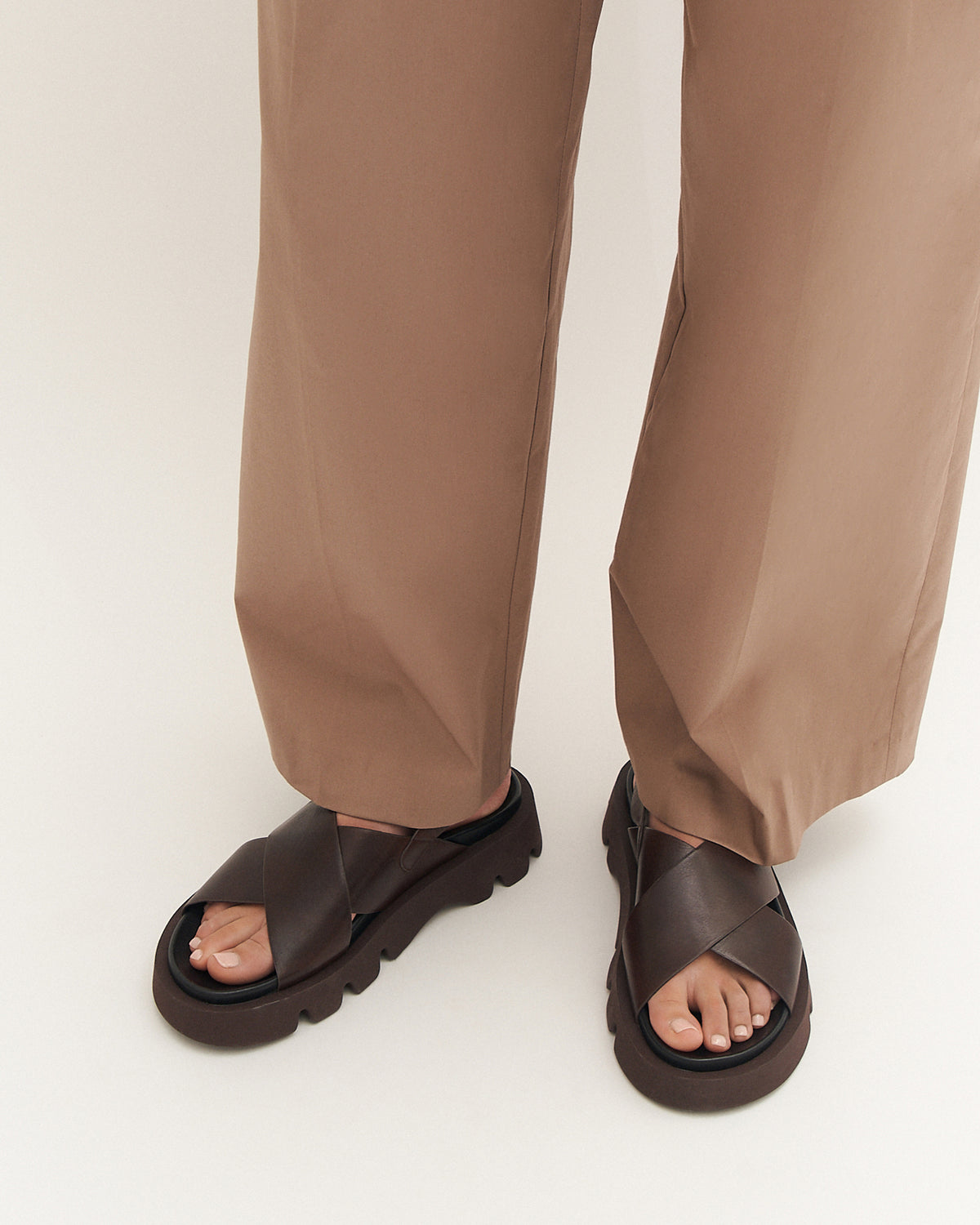 JETTE FLAT SANDALS CHESTNUT LEATHER