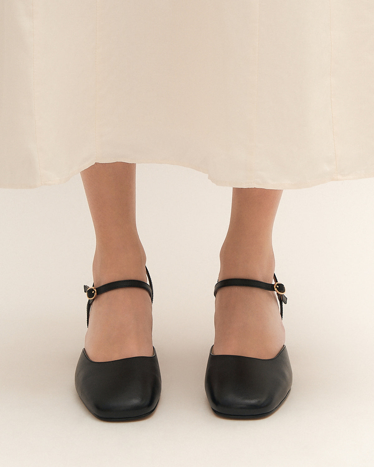 JEWEL LOW HEELS BLACK LEATHER