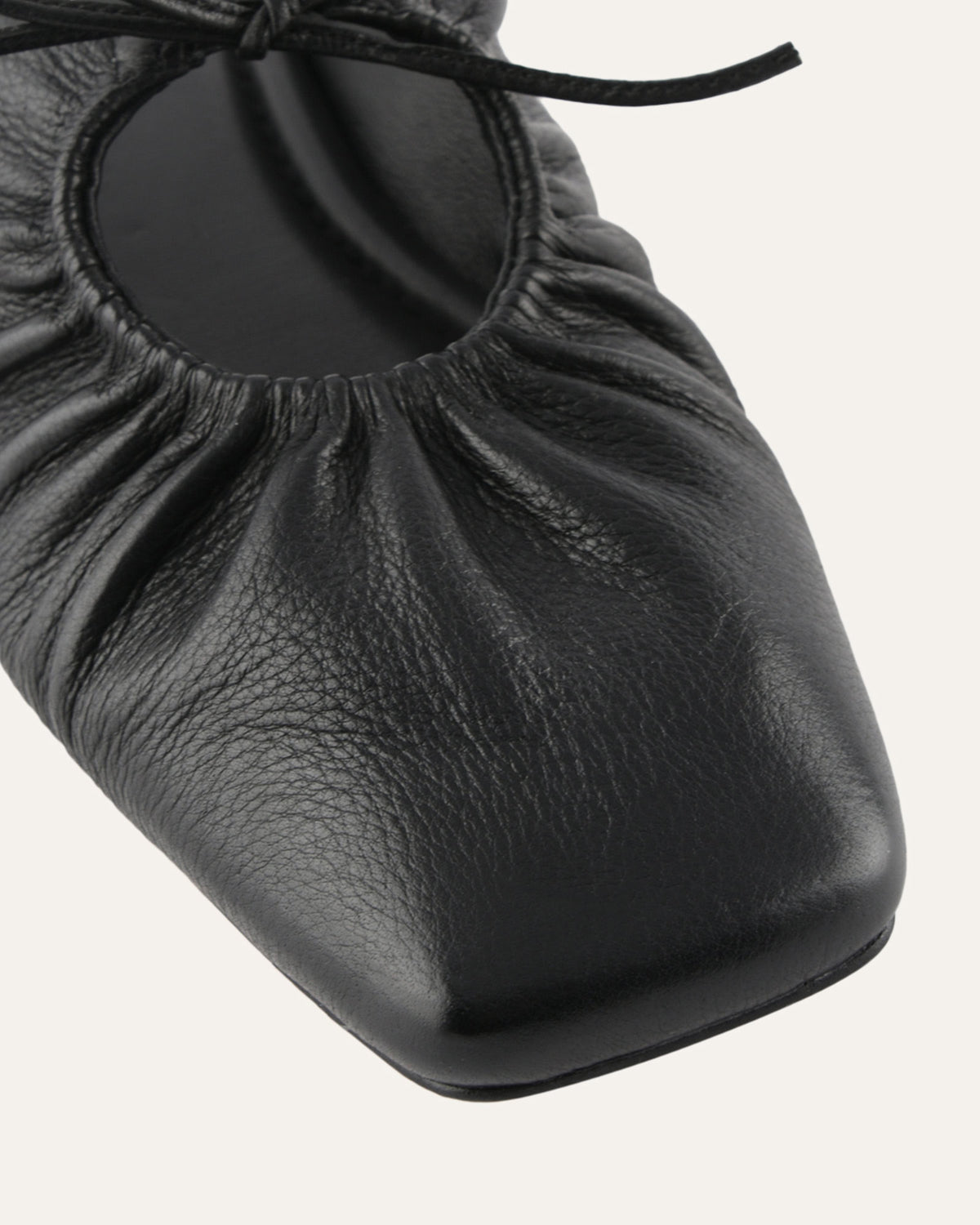 KEVA CASUAL FLATS BLACK LEATHER