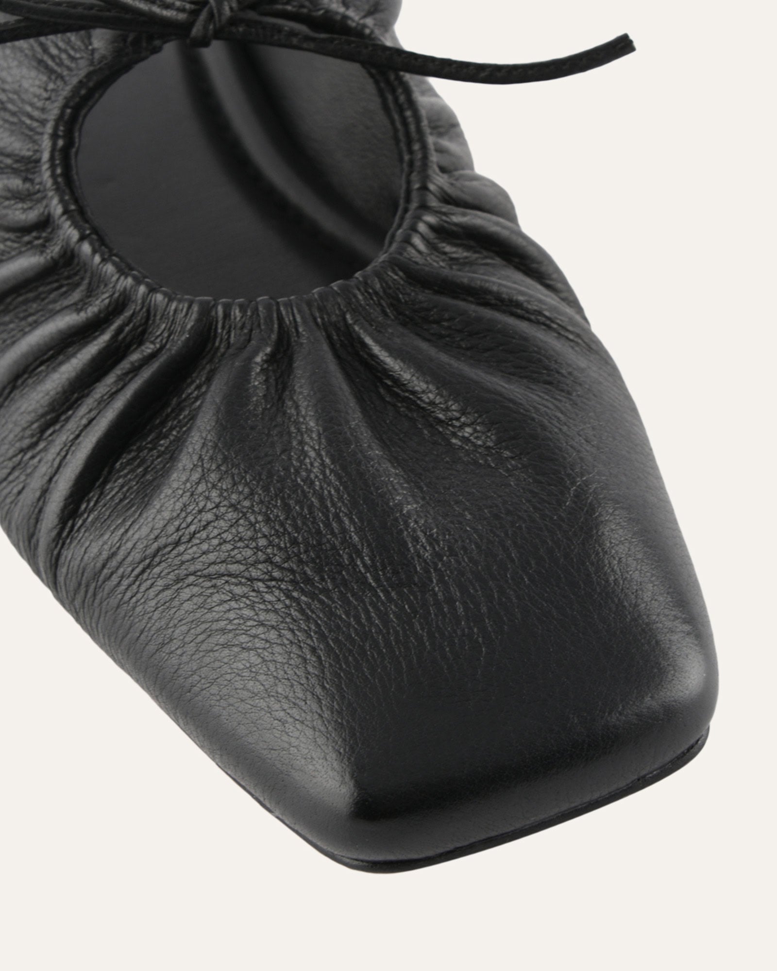 KEVA CASUAL FLATS BLACK LEATHER image