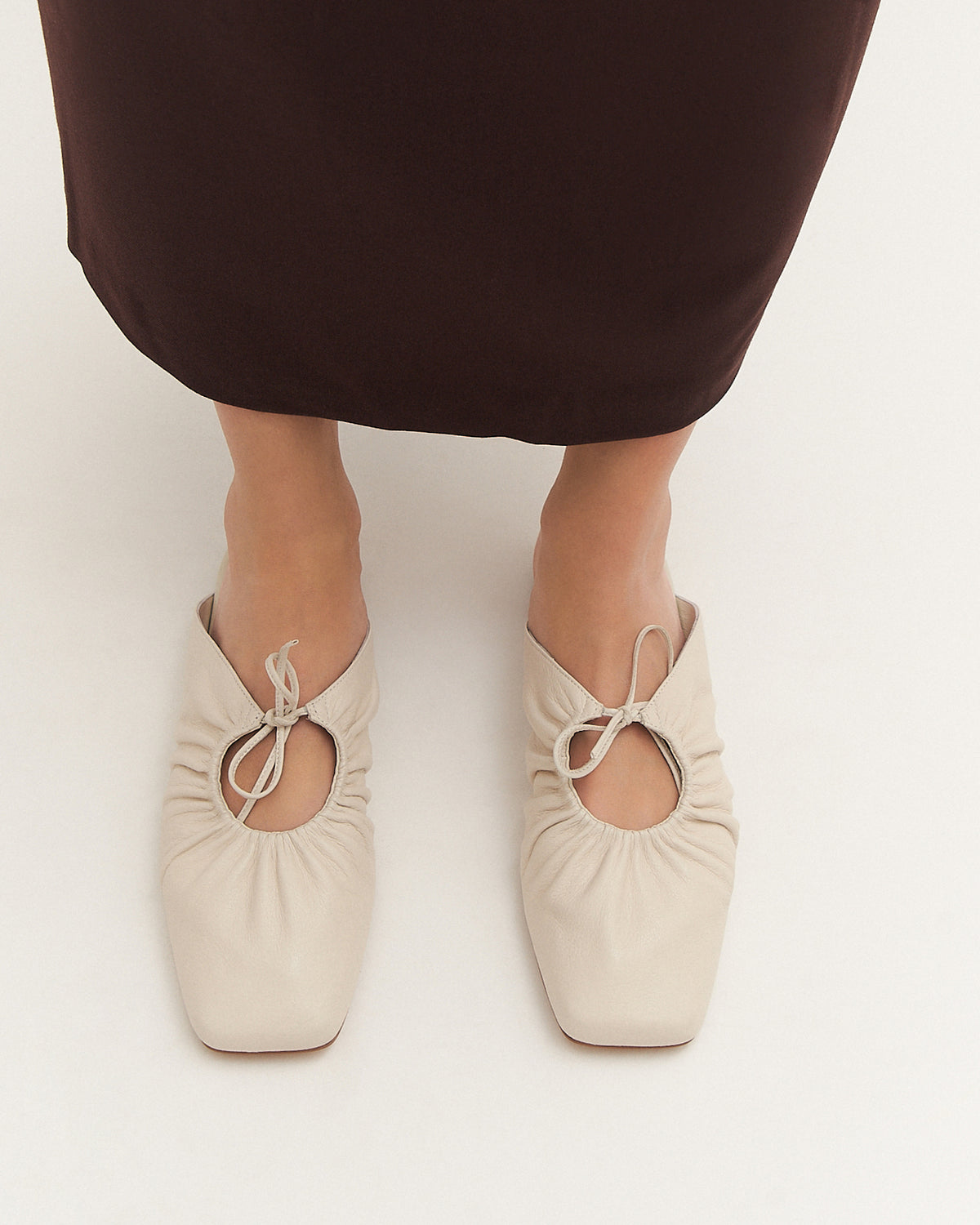 KEVA CASUAL FLATS OFF WHITE LEATHER