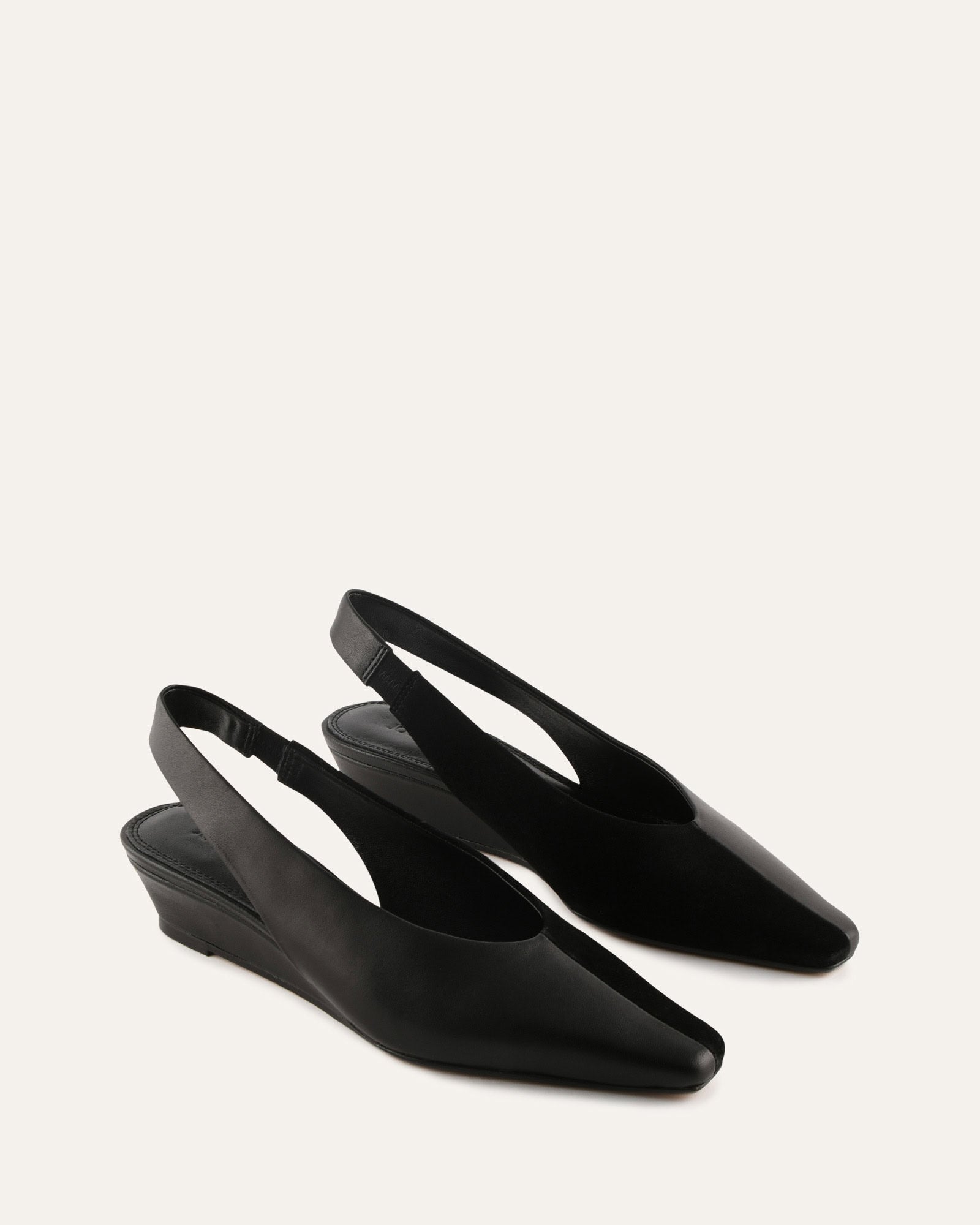 KYLA LOW HEELS BLACK MULTI image