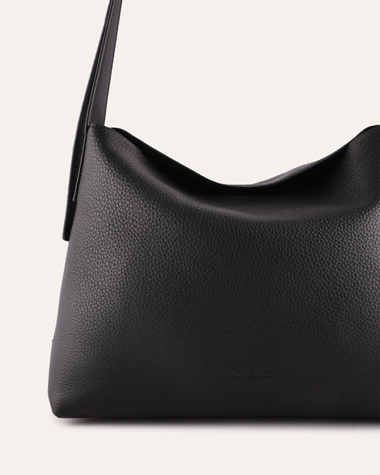 LANDRY CROSSBODY BAG BLACK LEATHER image