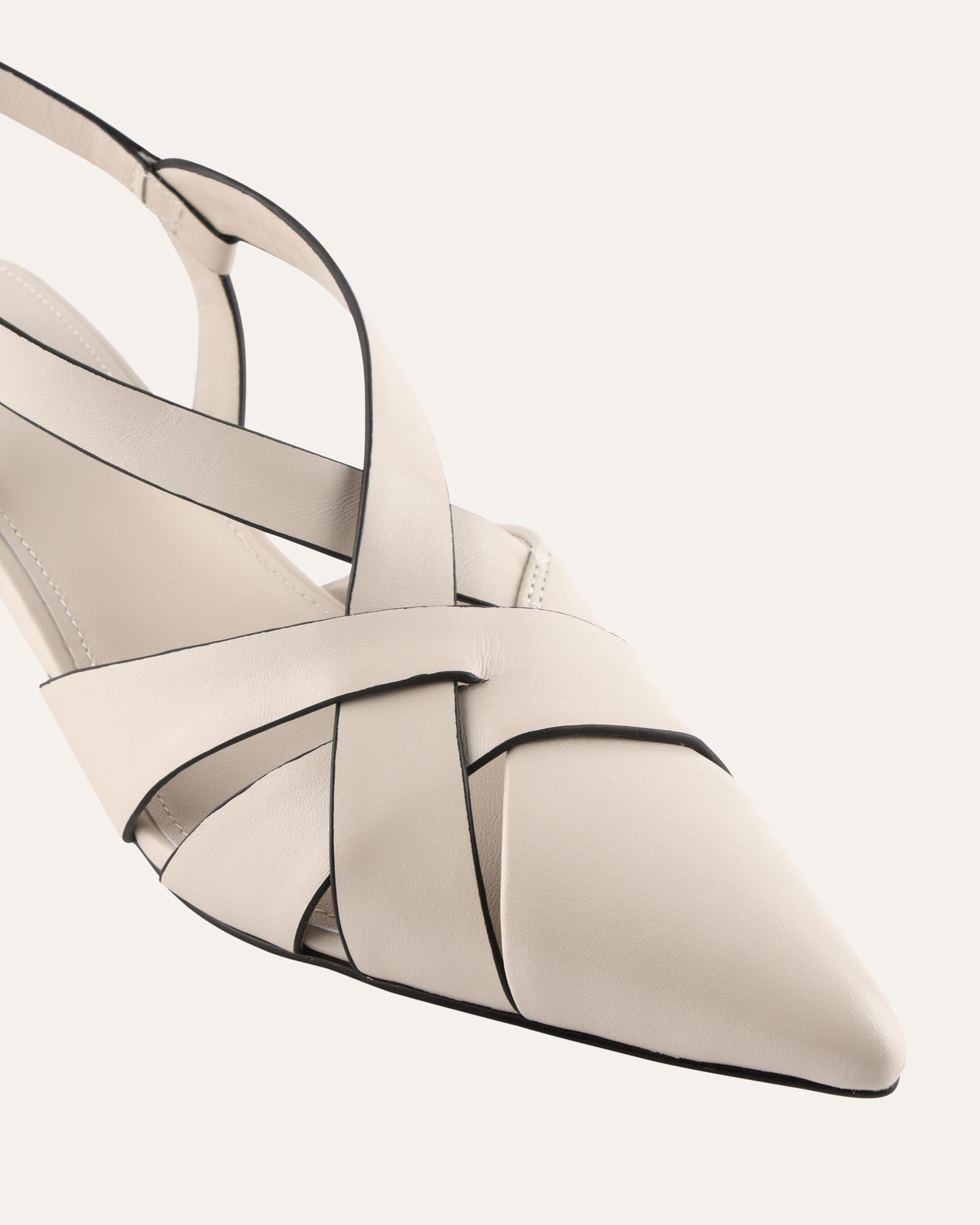 LISANDRA LOW HEELS MILK WHITE LEATHER image