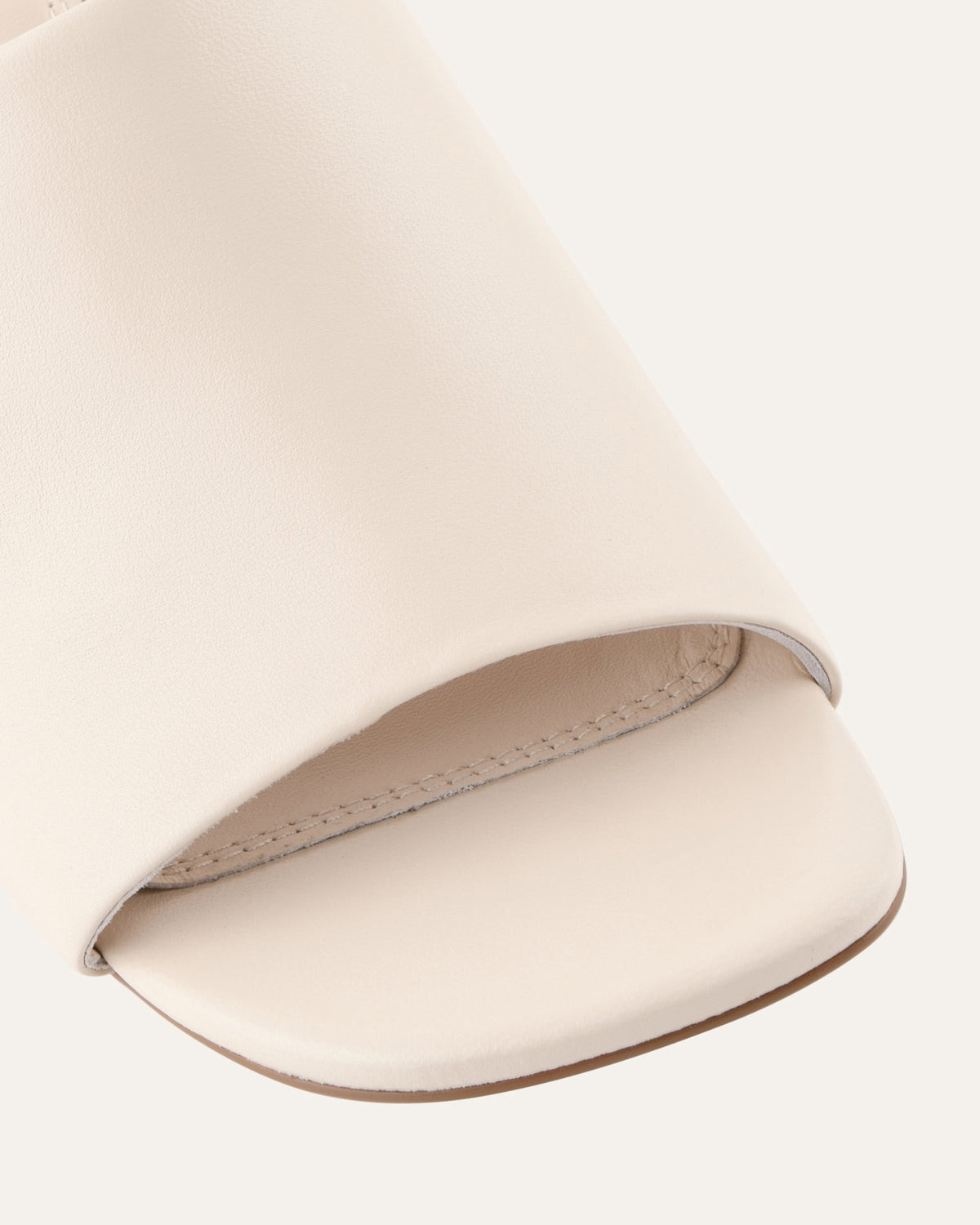 MENA MID HEEL SANDALS OFF WHITE LEATHER