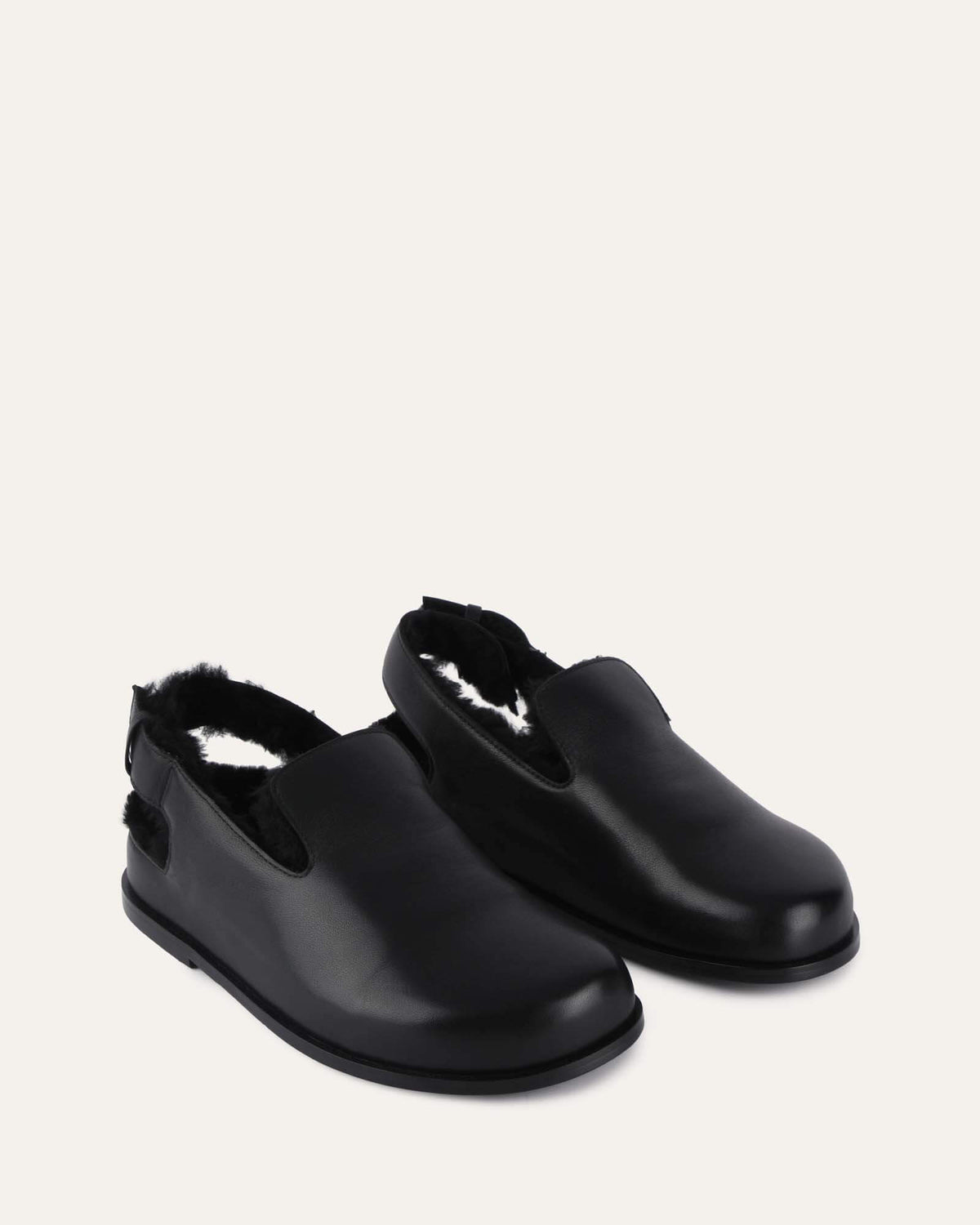 MEREDITH CASUAL FLATS BLACK LEATHER