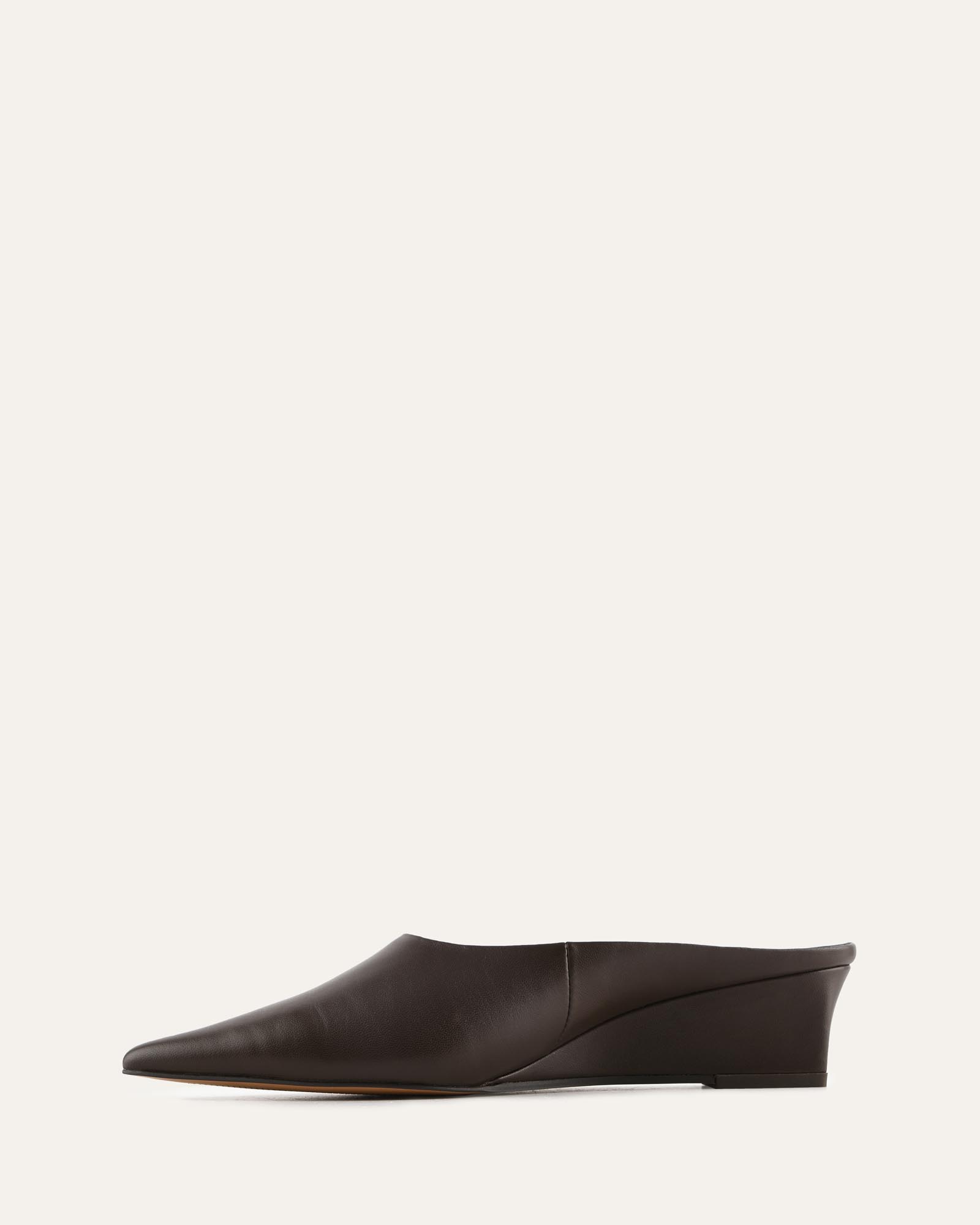 NOORIE MID HEELS CHOCOLATE LEATHER image