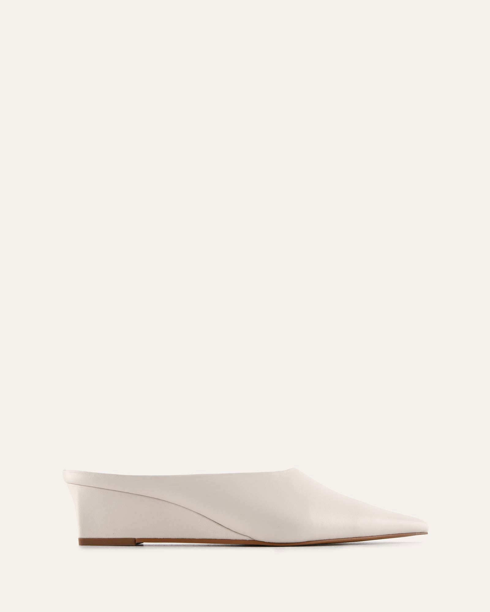 NOORIE MID HEELS MILK WHITE LEATHER image