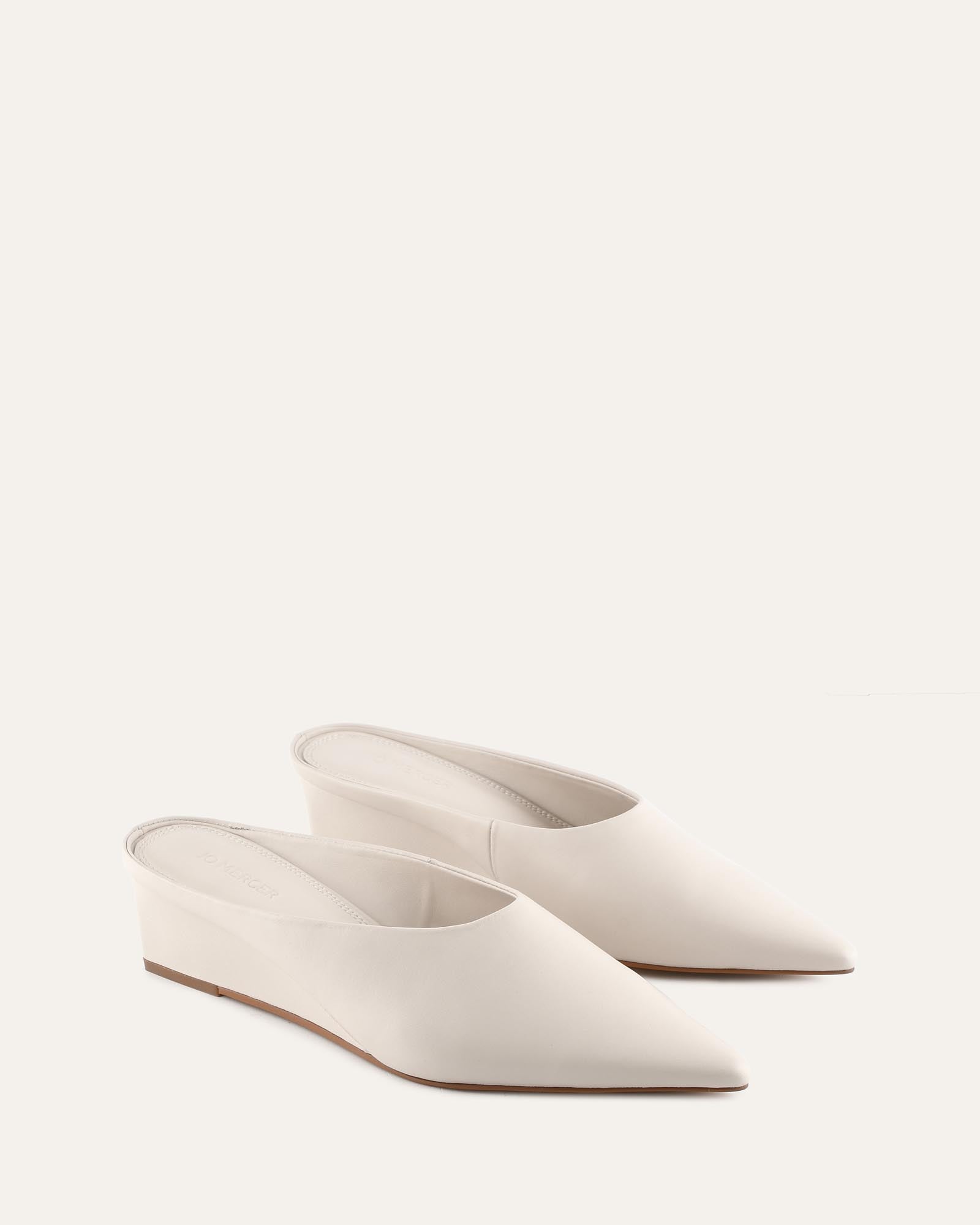 NOORIE MID HEELS MILK WHITE LEATHER image