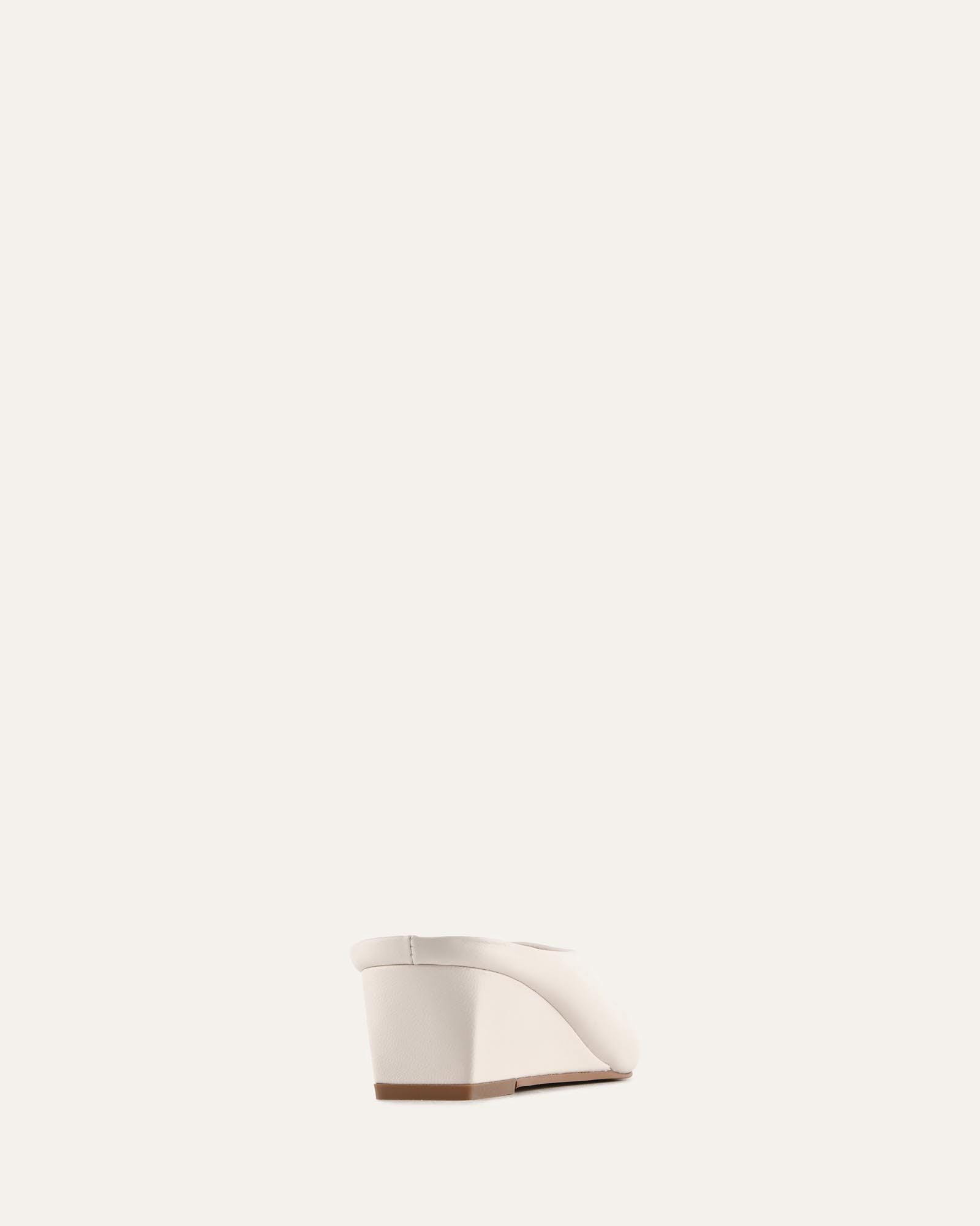 NOORIE MID HEELS MILK WHITE LEATHER image