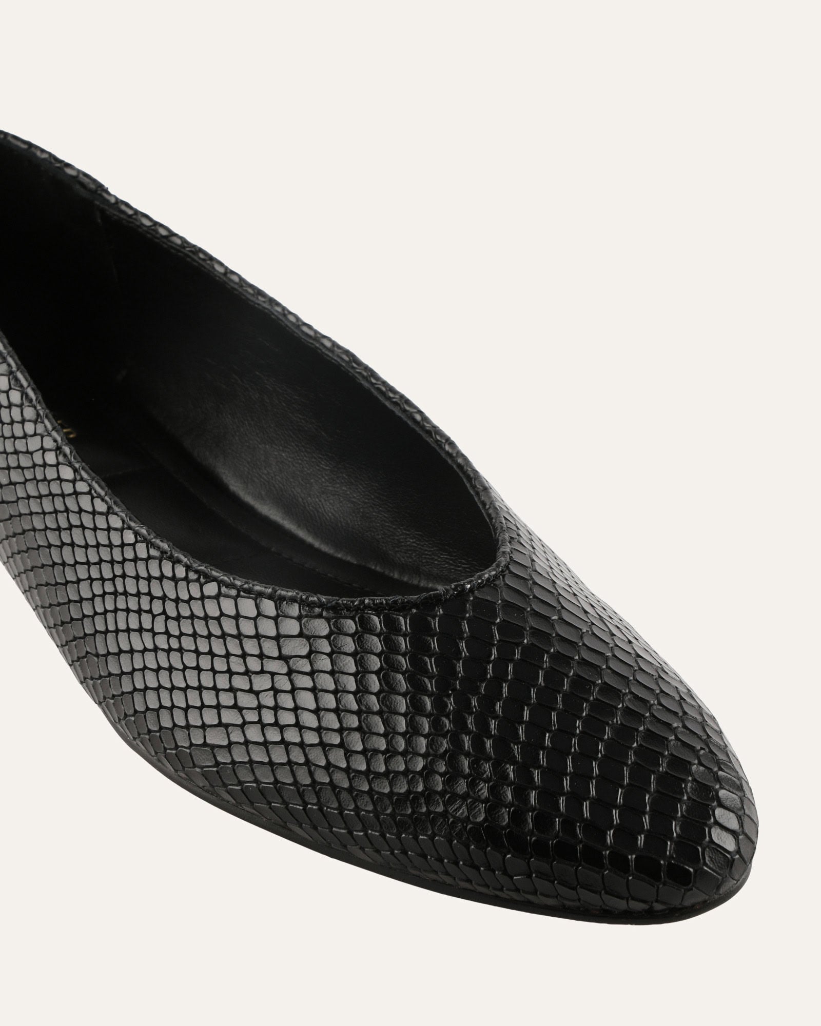 OLIVER CASUAL FLATS BLACK SNAKE PRINT LEATHER image