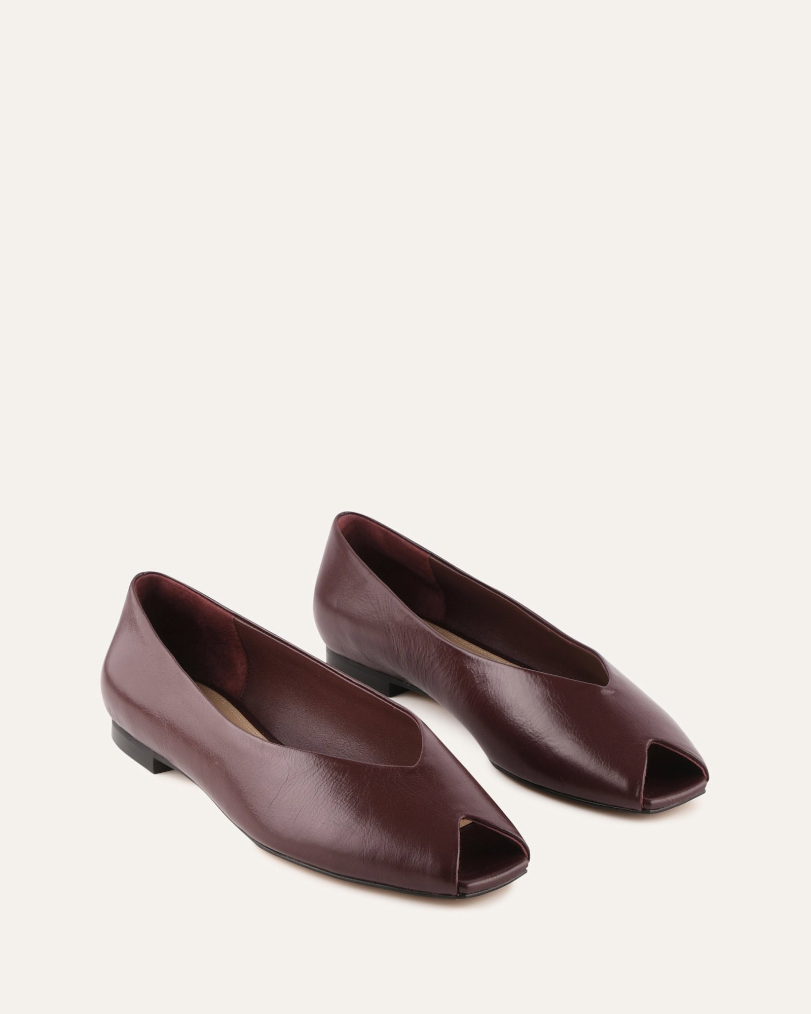 PATSY CASUAL FLATS MERLOT LEATHER image