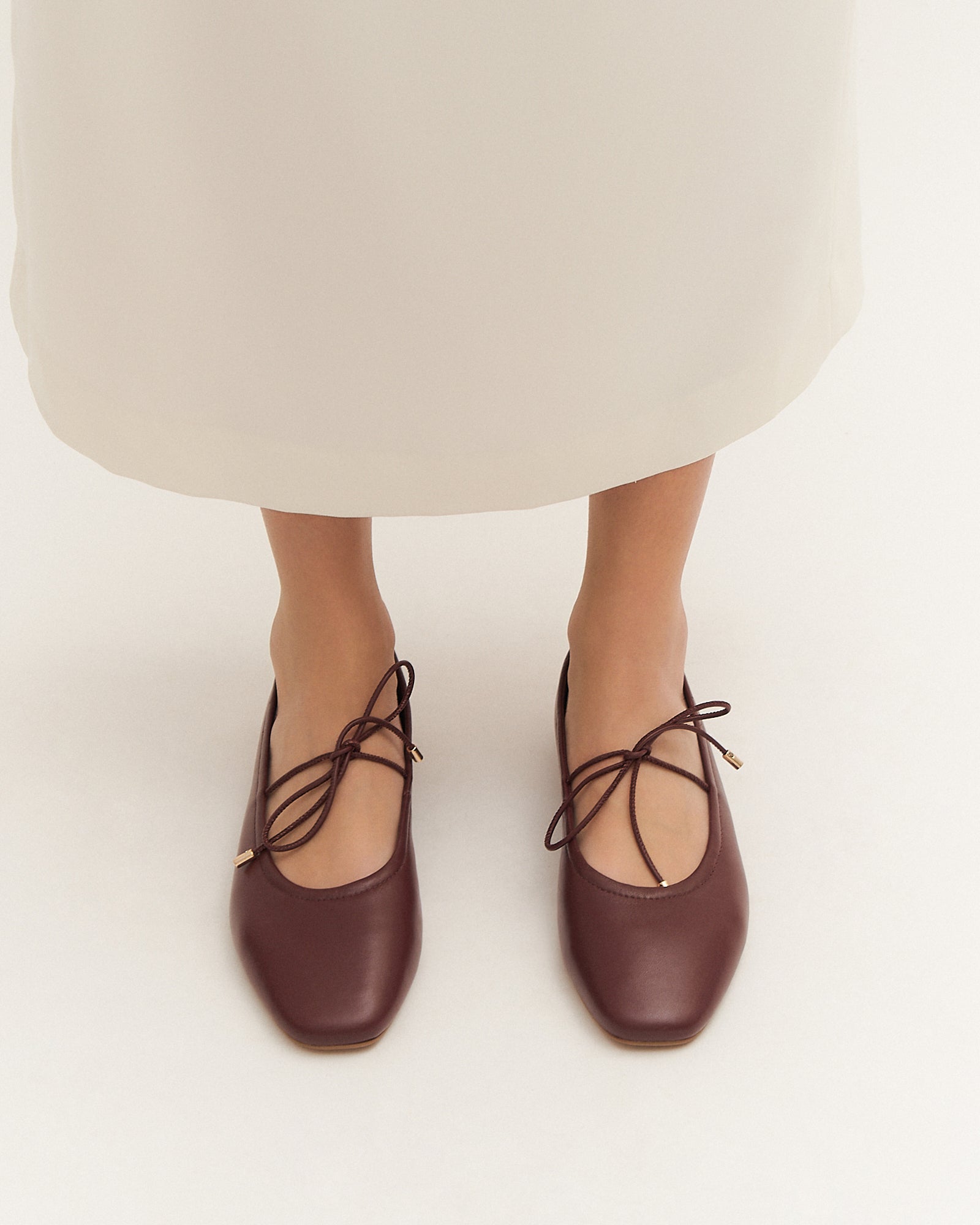PETAL CASUAL FLATS MULBERRY LEATHER image