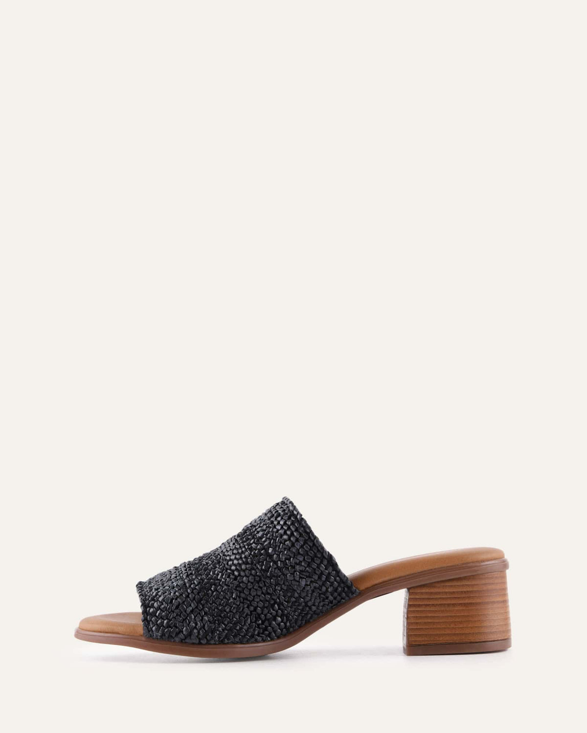 RIPLEY LOW HEEL SANDALS BLACK RAFFIA