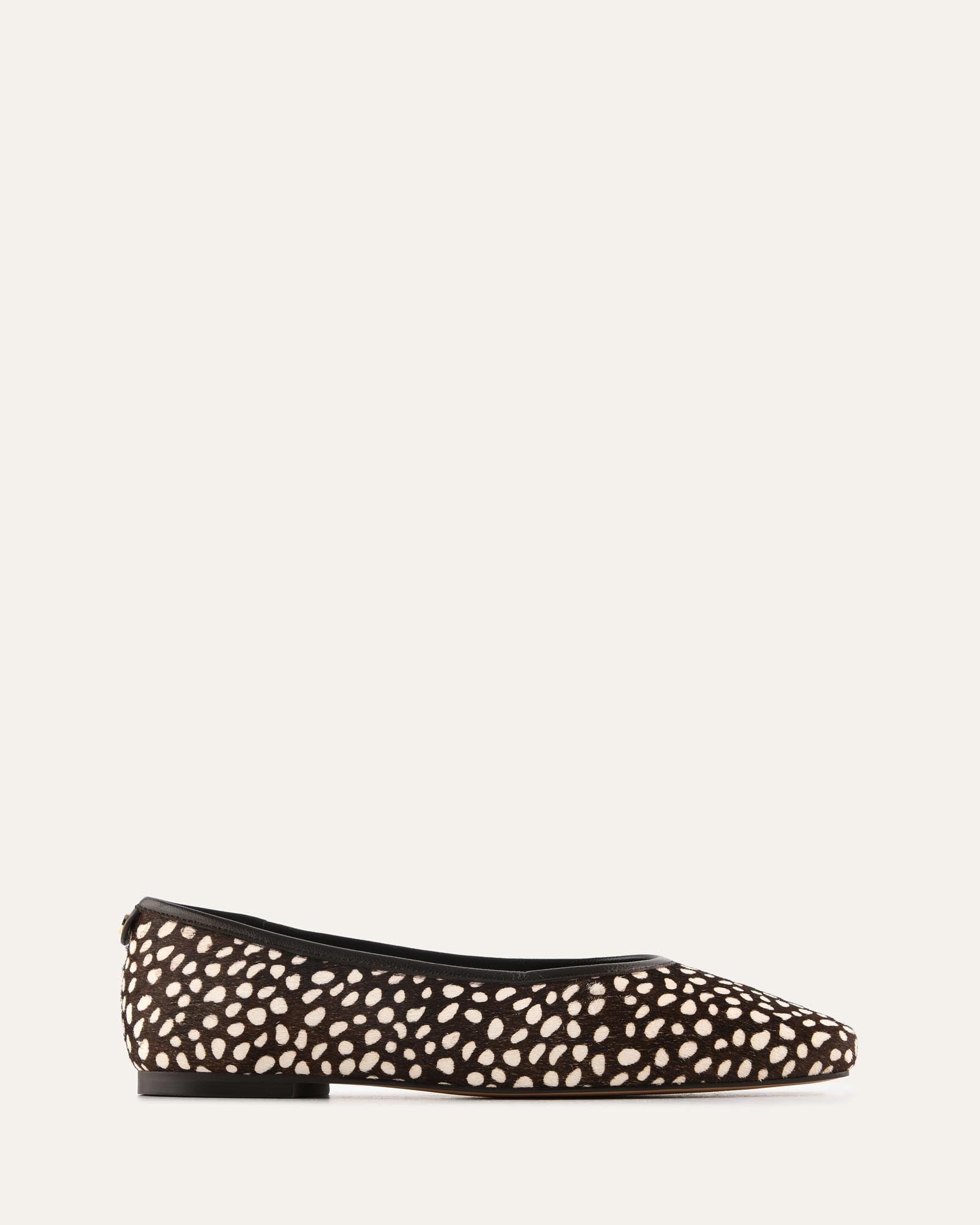 SERENA CASUAL FLATS WALNUT SPOT image