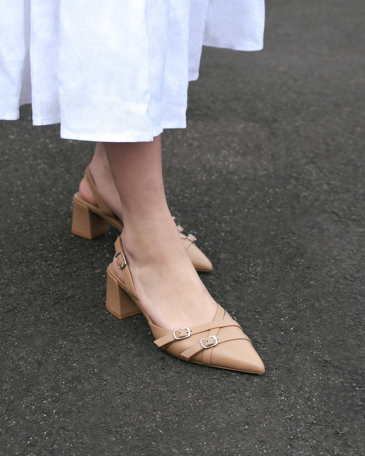 COBY LOW HEELS TAN LEATHER