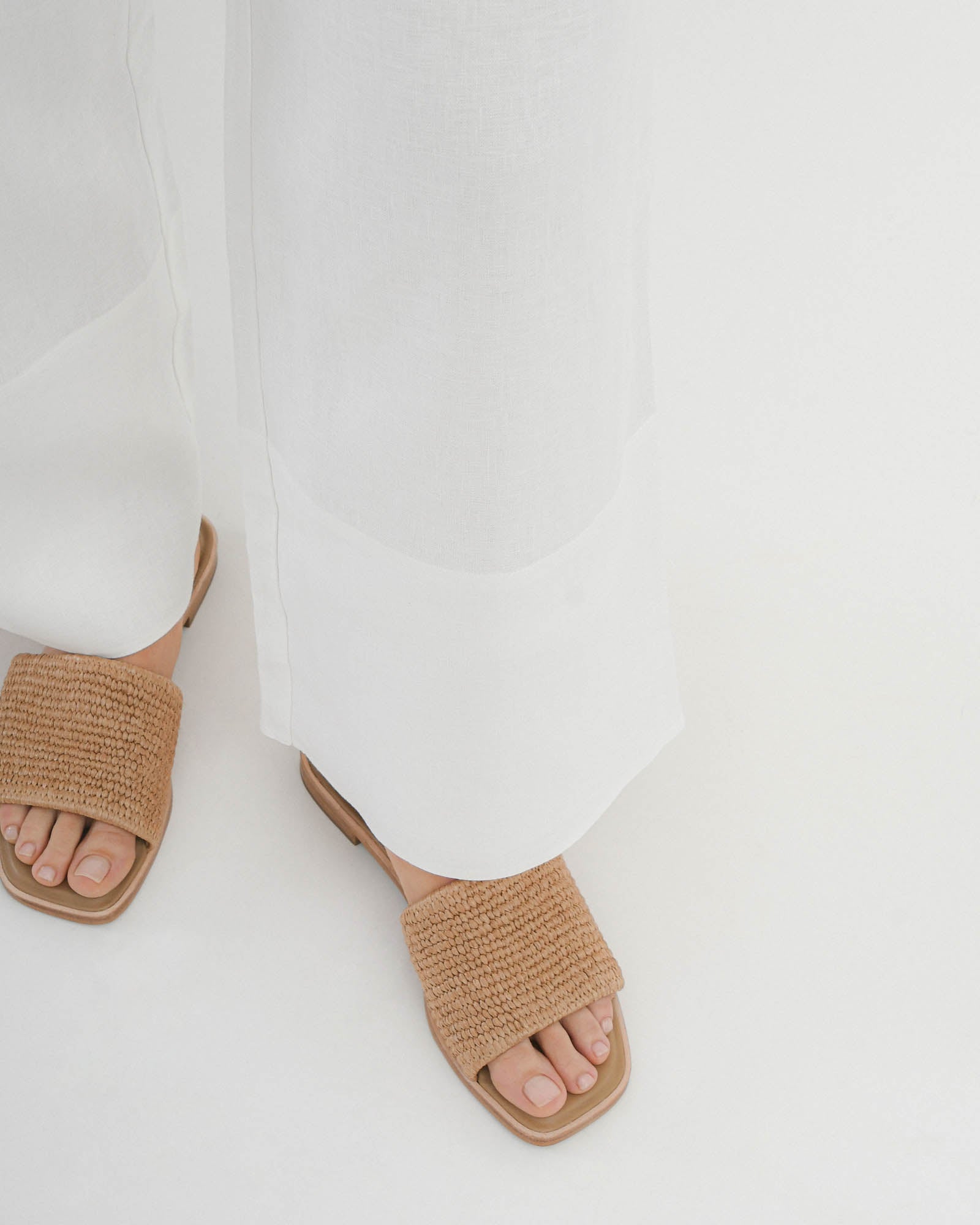 PICASSO FLAT SLIDE TAN RAFFIA image