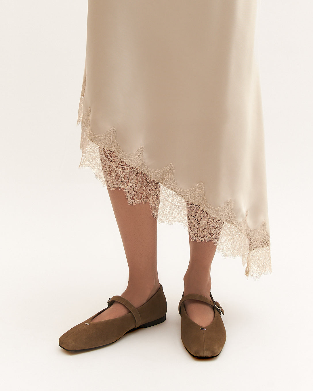 APRIL CASUAL FLATS OLIVE SUEDE