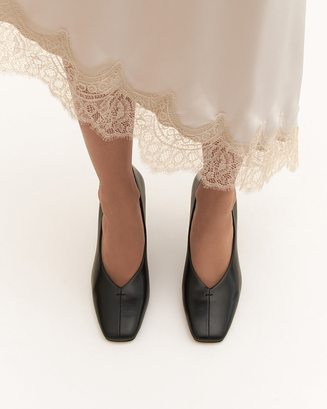 CAREY HIGH HEELS BLACK LEATHER image