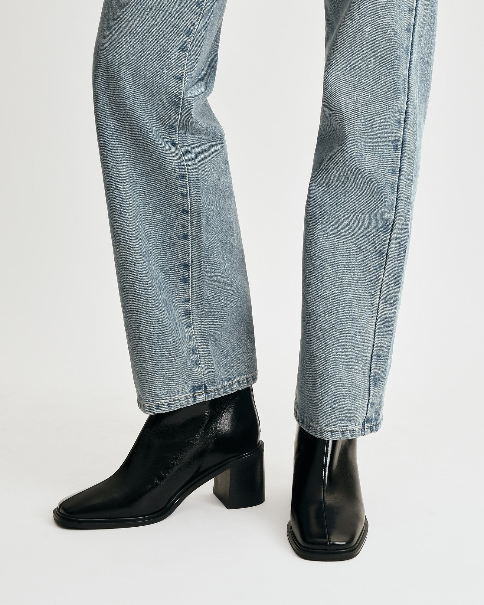 COLBY MID ANKLE BOOTS BLACK LEATHER image