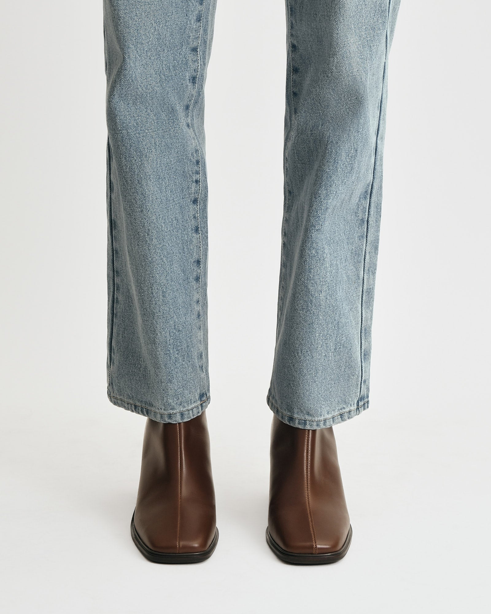 COLBY MID ANKLE BOOTS CHESTNUT LEATHER image