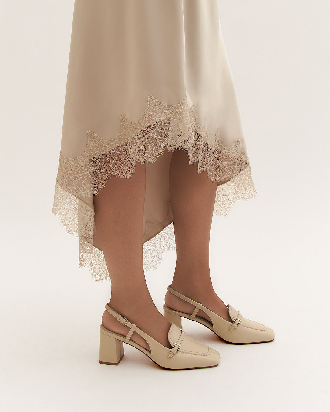 ELLERY MID HEELS OFF WHITE LEATHER image