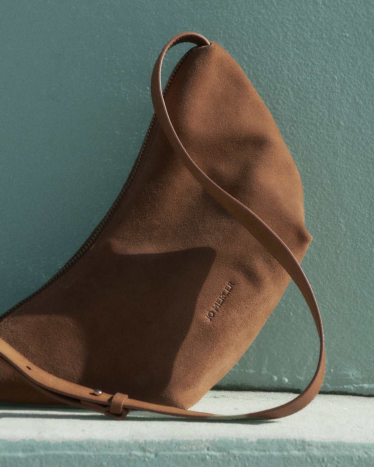 FLEET CROSSBODY BAG BISCUIT SUEDE