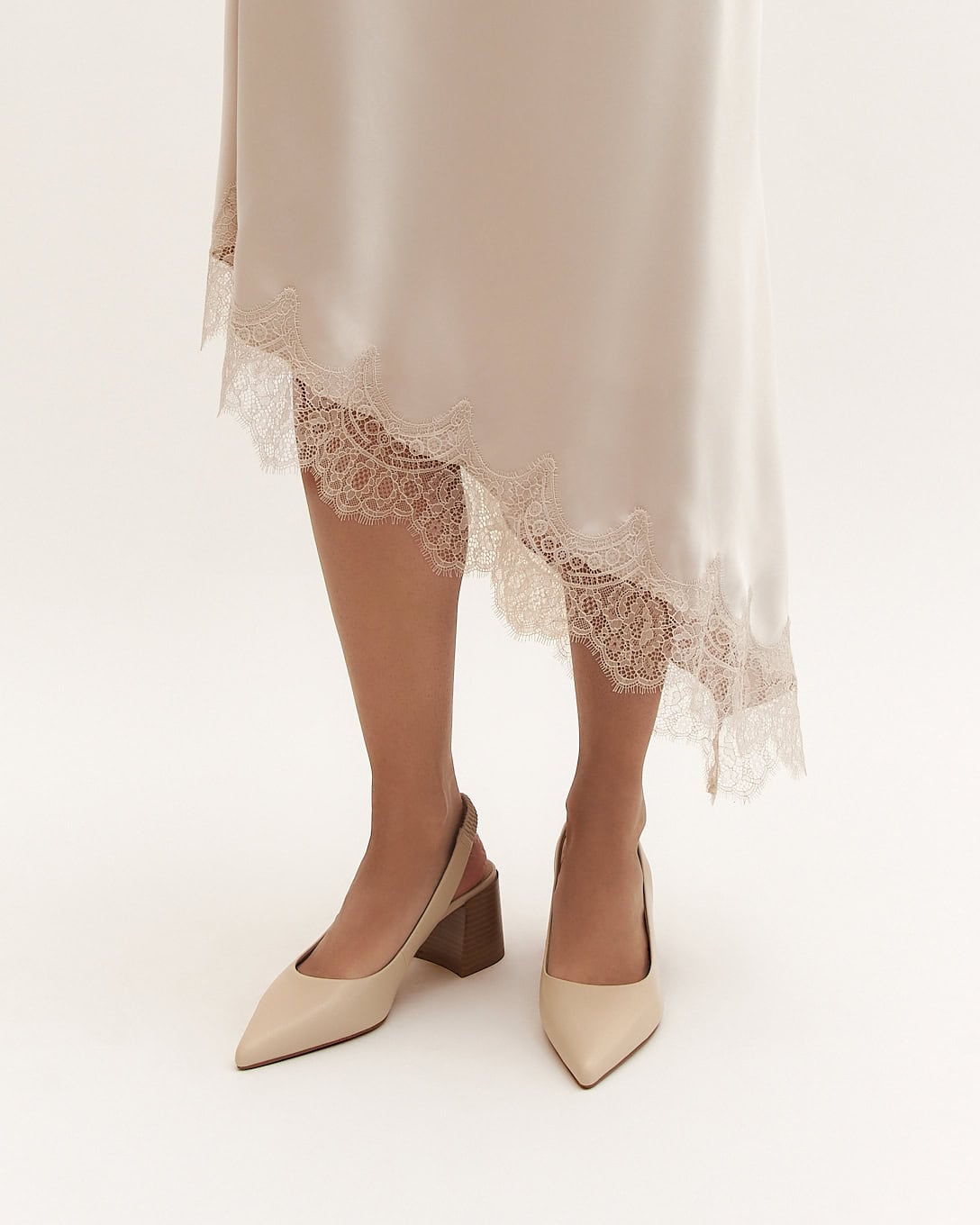 GLIDE MID HEELS OFF WHITE LEATHER