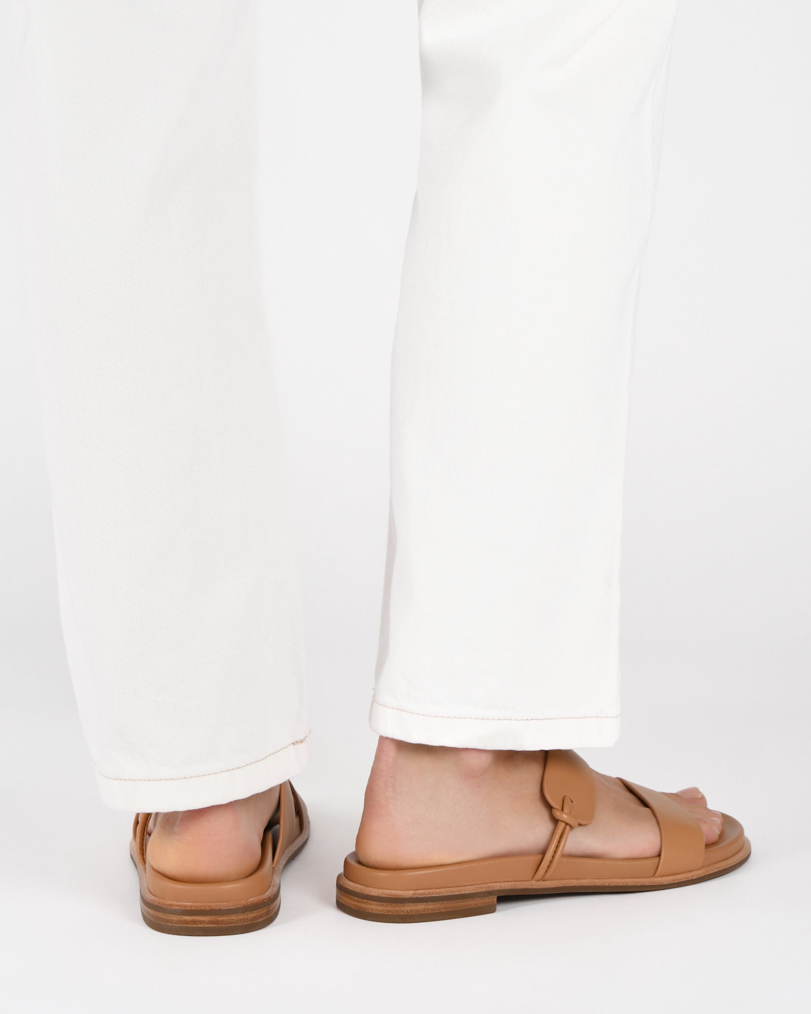 HAYES FLAT SANDALS TOFFEE LEATHER image