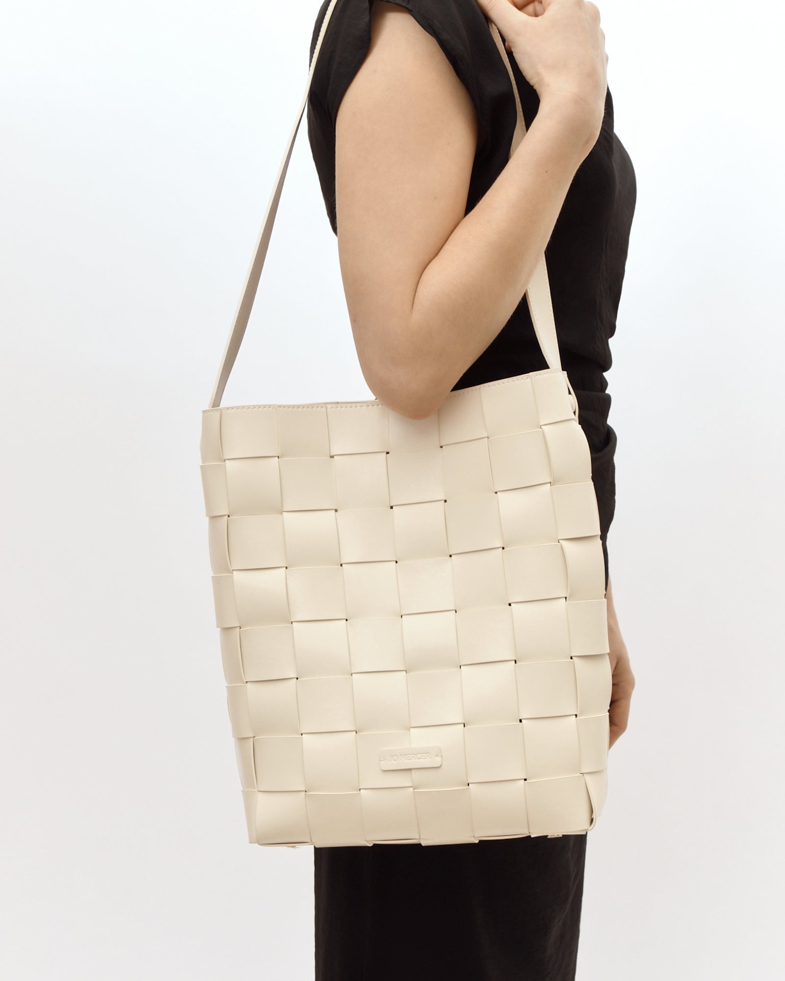 HAZE TOTE BAG OFF WHITE LEATHER image