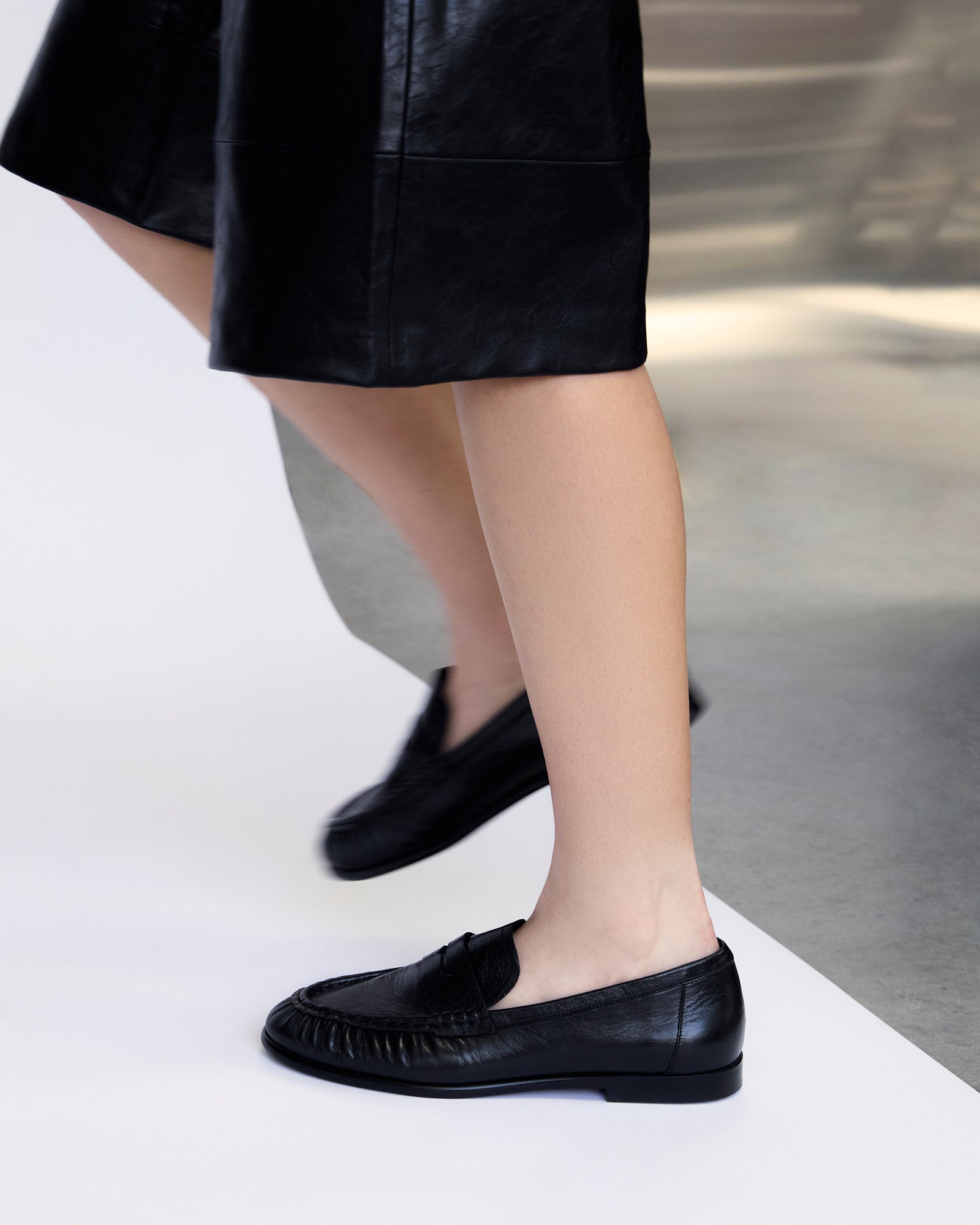 MYRTLE LOAFERS BLACK LEATHER image