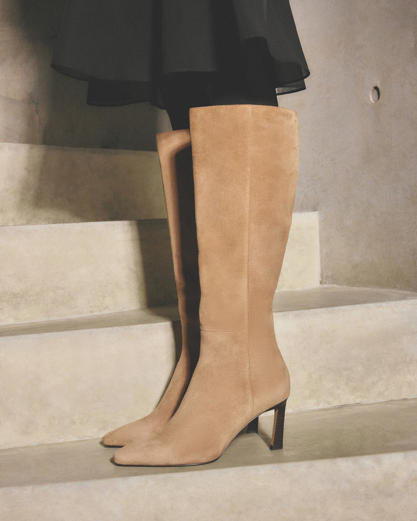NEON KNEE BOOTS LATTE SUEDE image