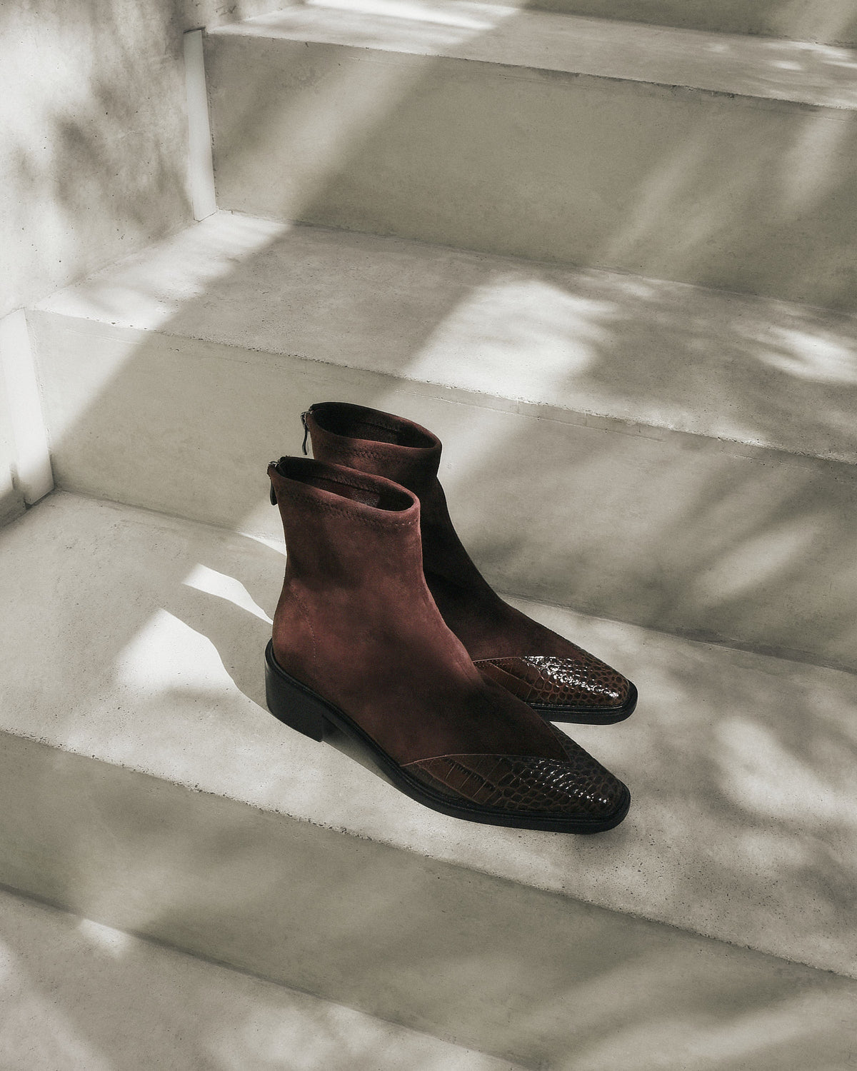 ORACLE FLAT ANKLE BOOTS MERLOT MULTI