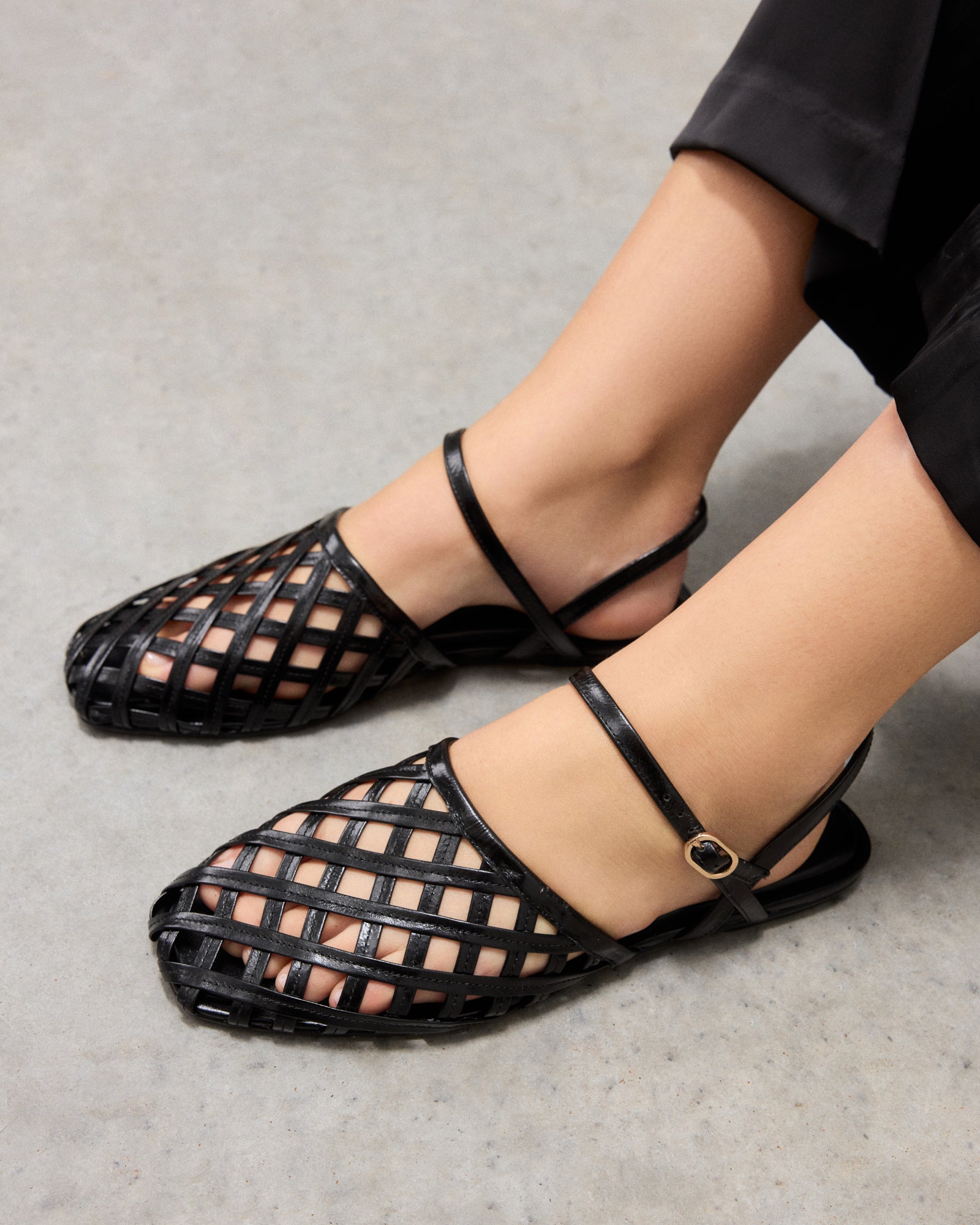 EROS CASUAL FLATS BLACK LEATHER image