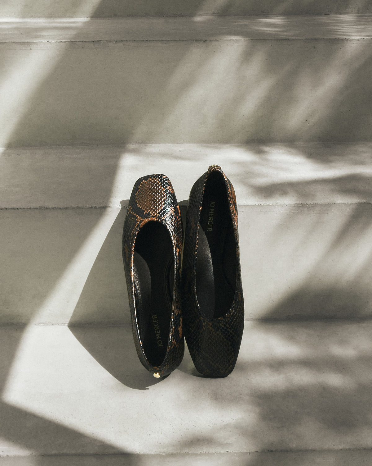 SERENA CASUAL FLATS DARK SNAKE PRINT LEATHER