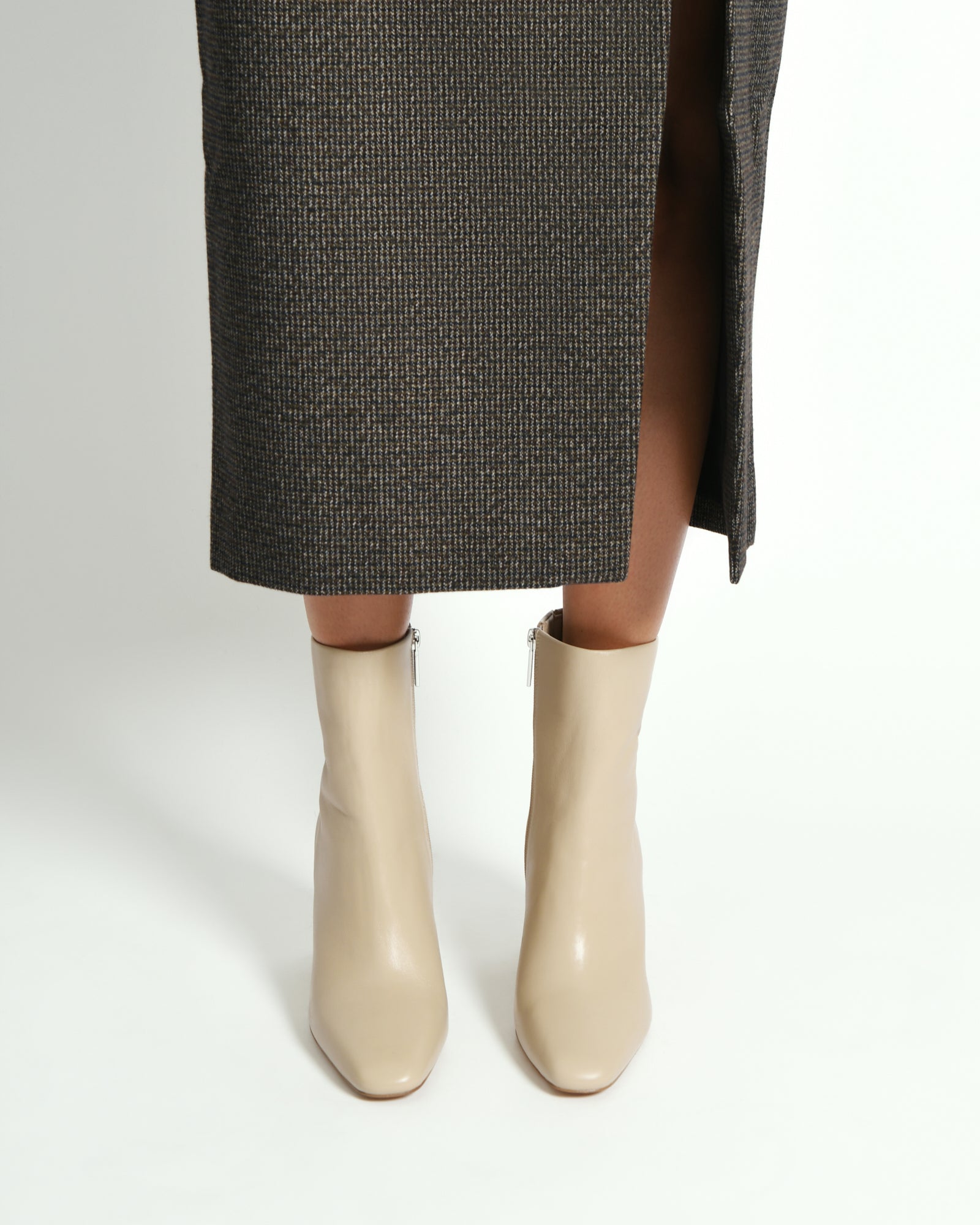 SUKI HIGH ANKLE BOOTS SAND LEATHER image