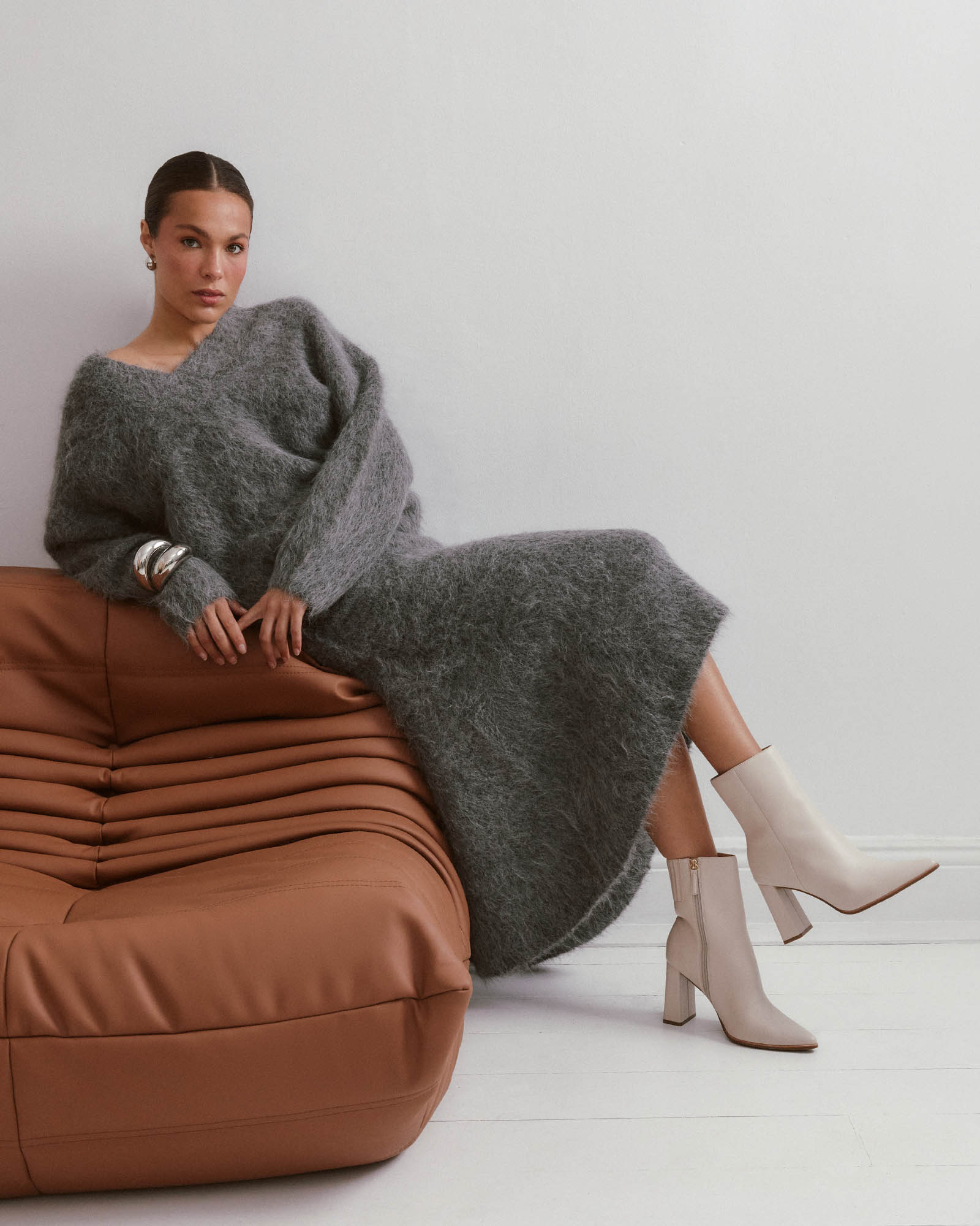 TATIANA HIGH ANKLE BOOTS OFF WHITE LEATHER image