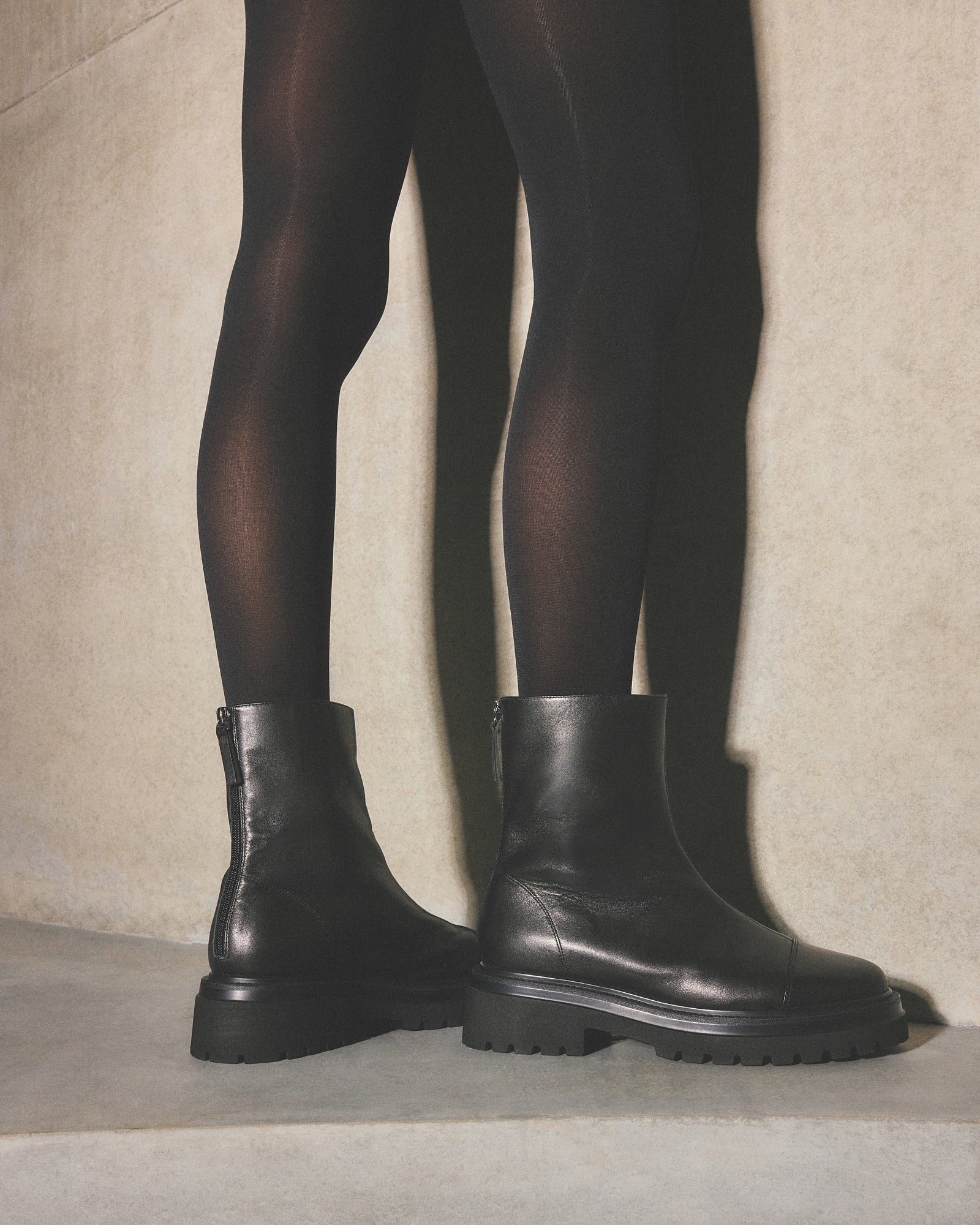 TATUM FLAT ANKLE BOOTS BLACK LEATHER image